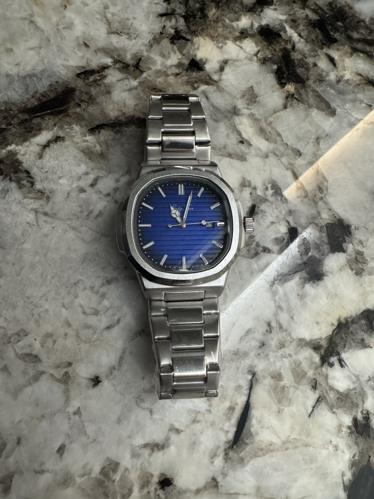 Mens Brand New Silver Watch Adjustable Blue Ocean Dial Packaging Still On