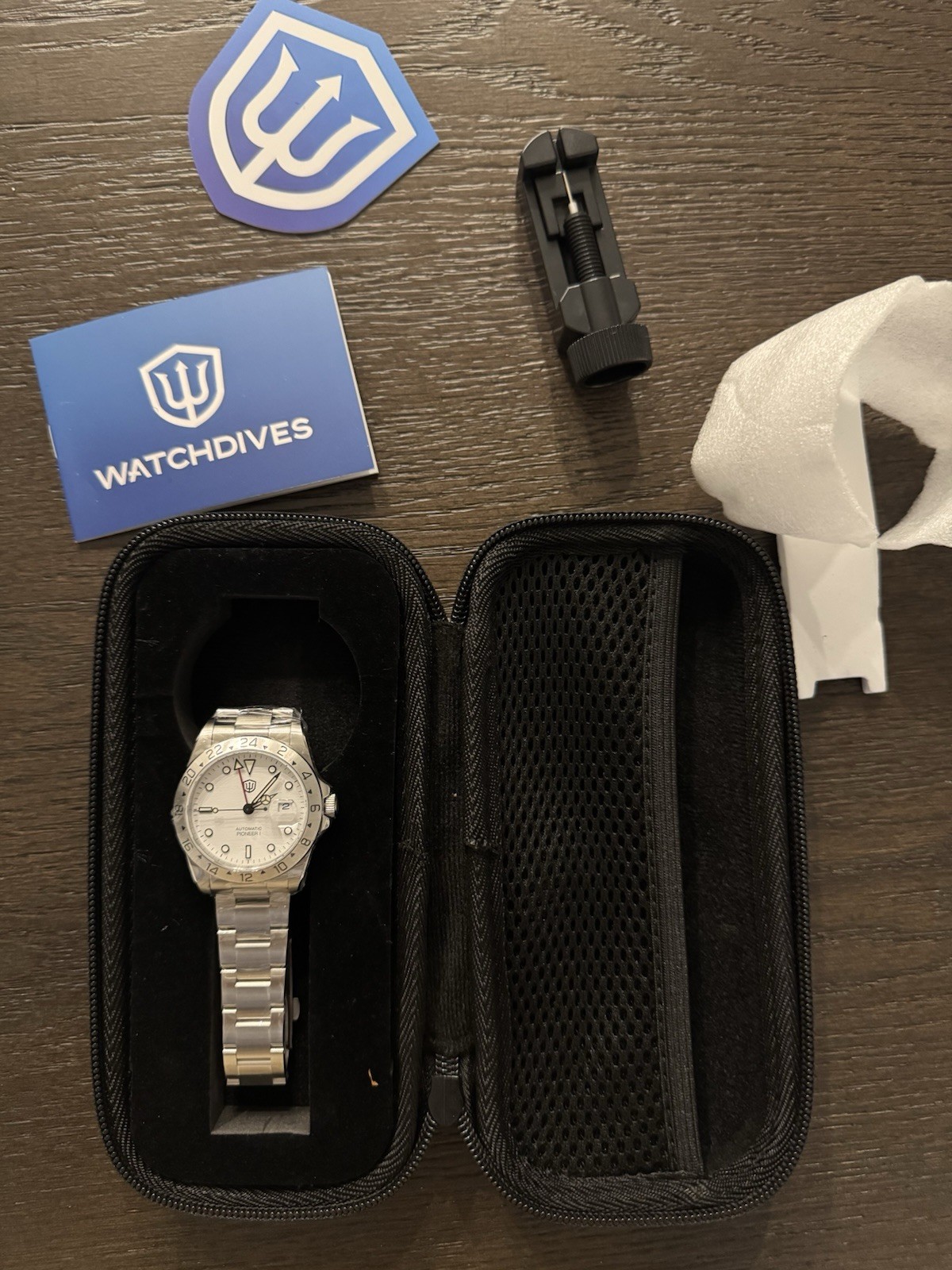 Watchdives WD16570B Explorer 2 Polar