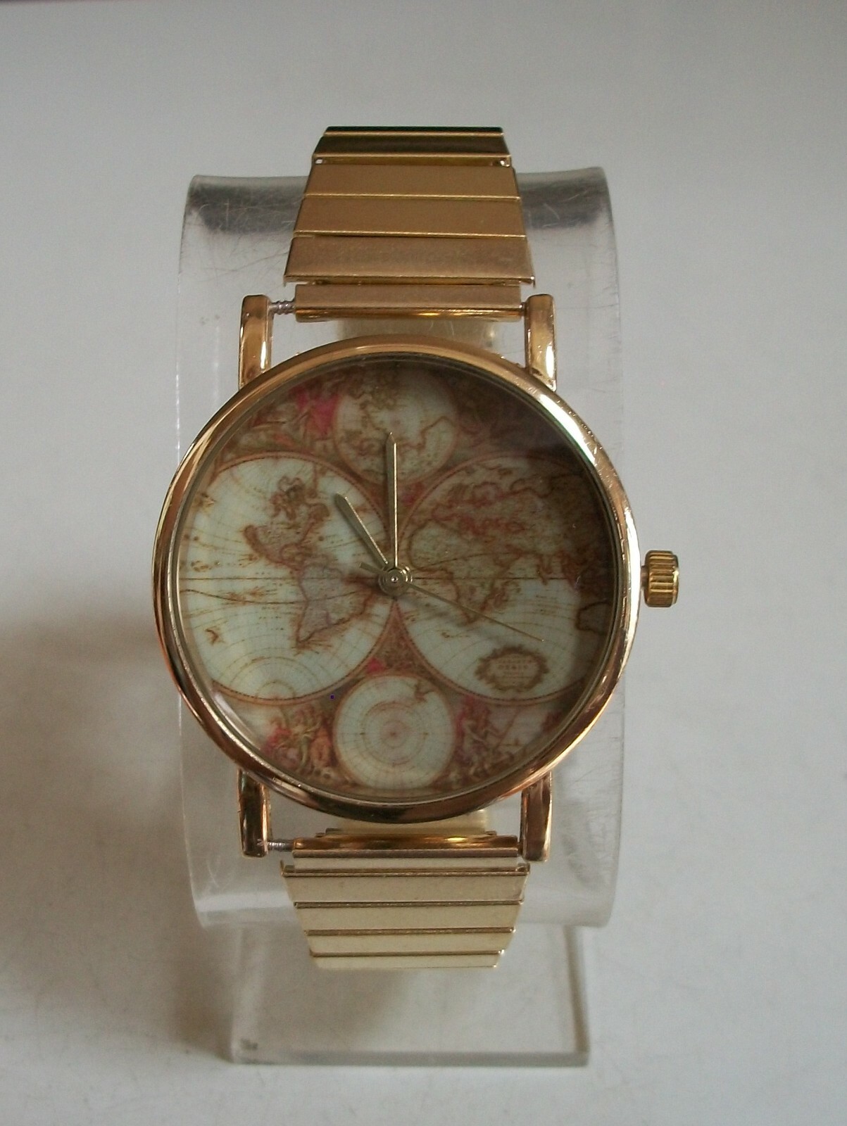 Men Or Women Stretch Band WORLD MAP Globe Dial Fashion Casual Watch
