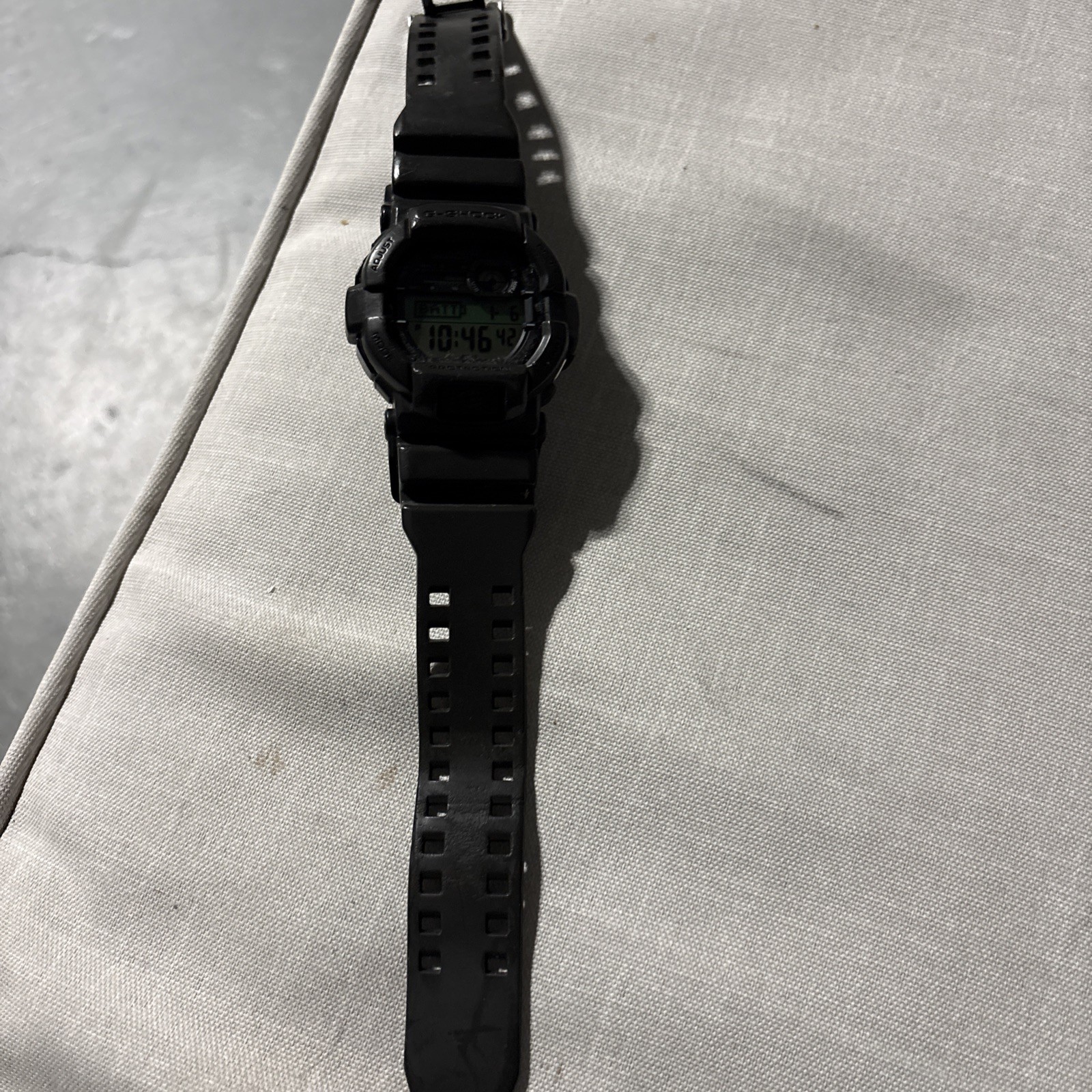 strong Casio G-Shock GD-350 (3403) vibration black inverter dial fully working