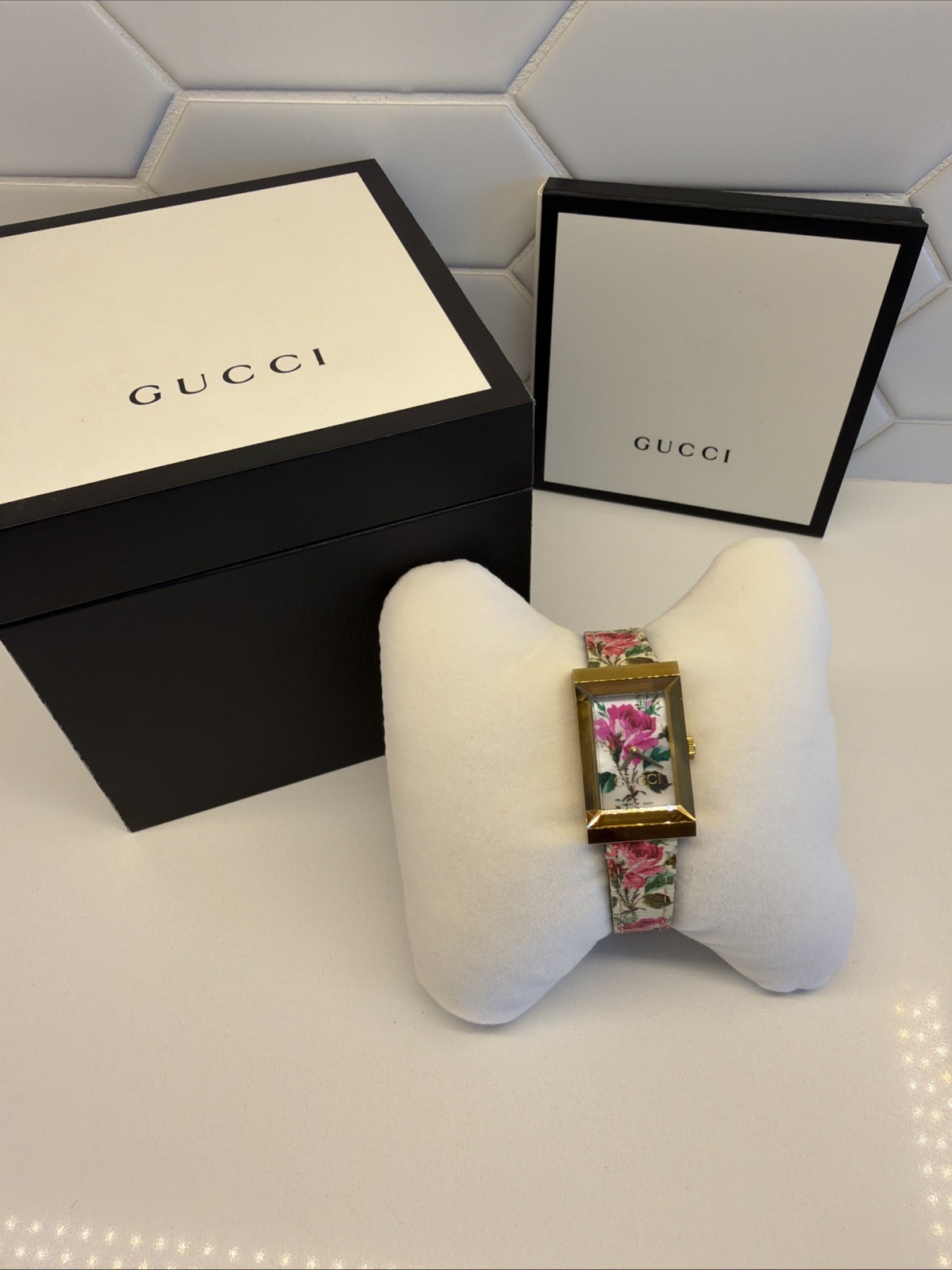 GUCCI G-Frame Watch YA147406 Gold Plated Quartz 21x34mm Floral Dial