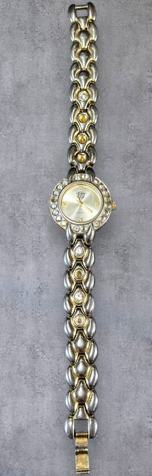 Elizabeth Taylor ET Quartz Womens Watch Two Tone Rhinestone Bezel Bracelet VTG.