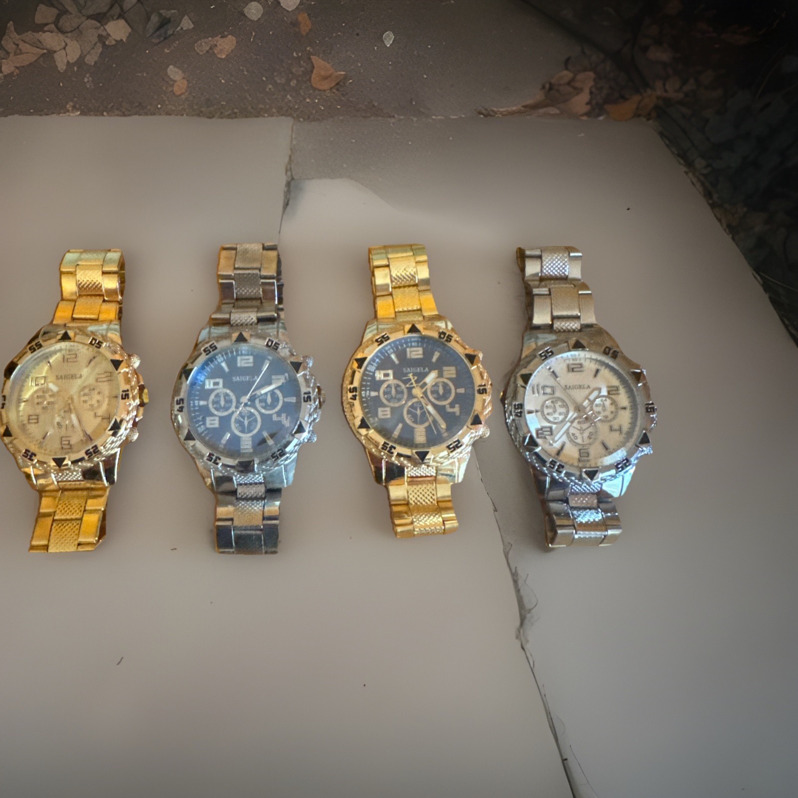 Lot Of 4 Men’s Saigela Wristwatches