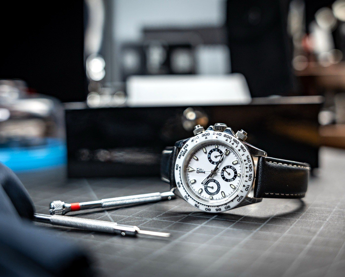 Time Panda Precision Chronograph VK63 White Panda – Sapphire Crystal – Full Kit