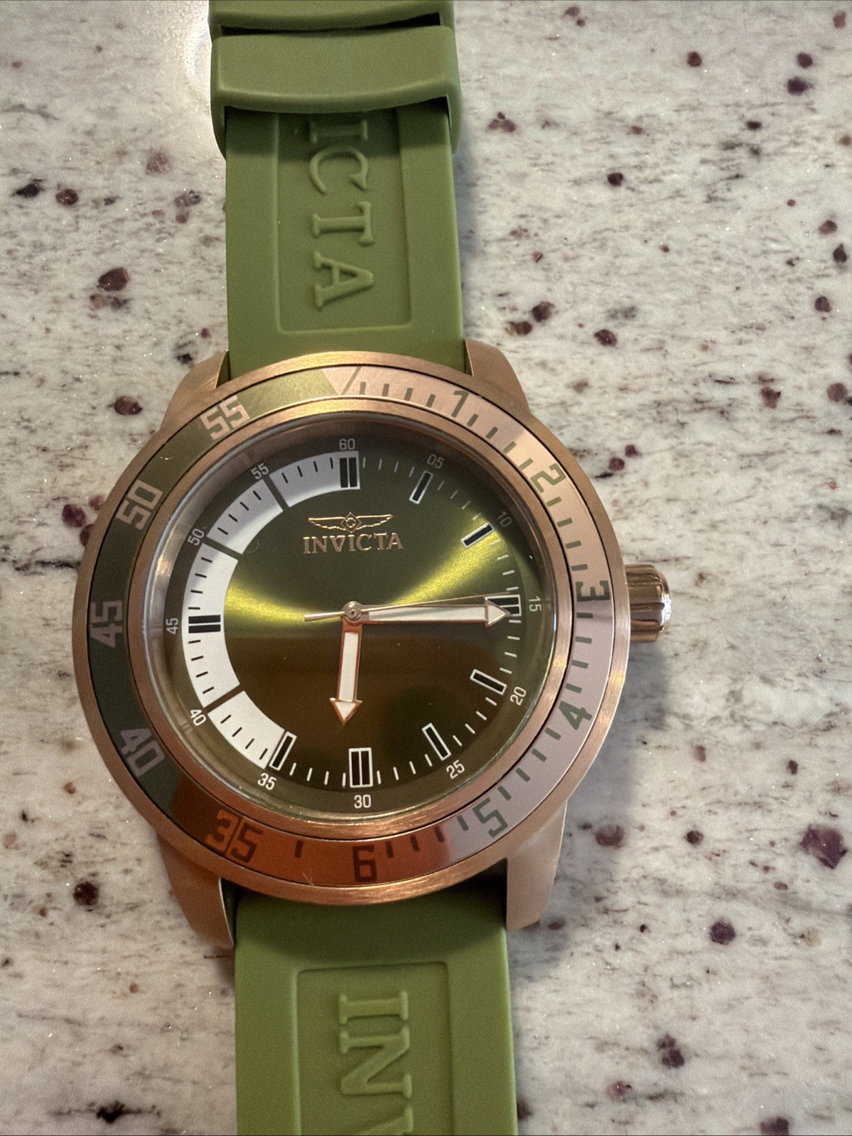 35685 – Invicta Specialty Compass Men’s Watch – 45mm, Dark Green (35685)