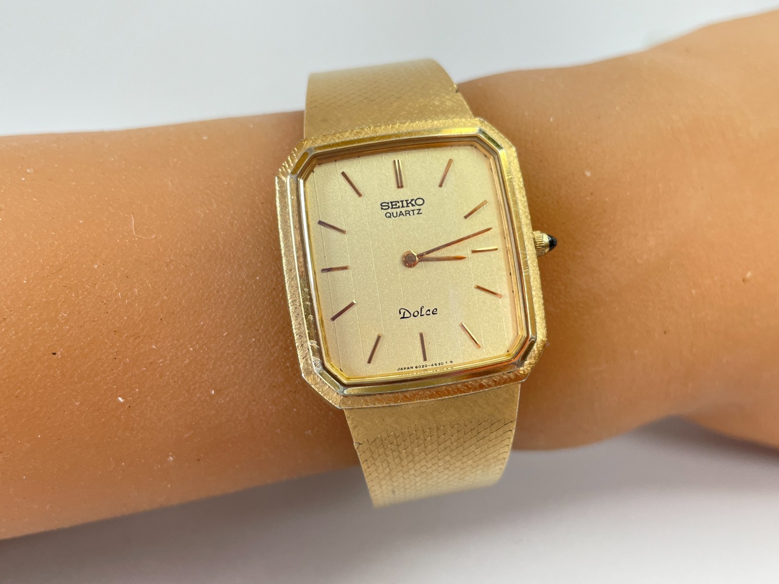 SEIKO Dolce 6020-4060 Quartz [US Stock] Vintage 1981 Mens Watch Gold JP *Exc+5