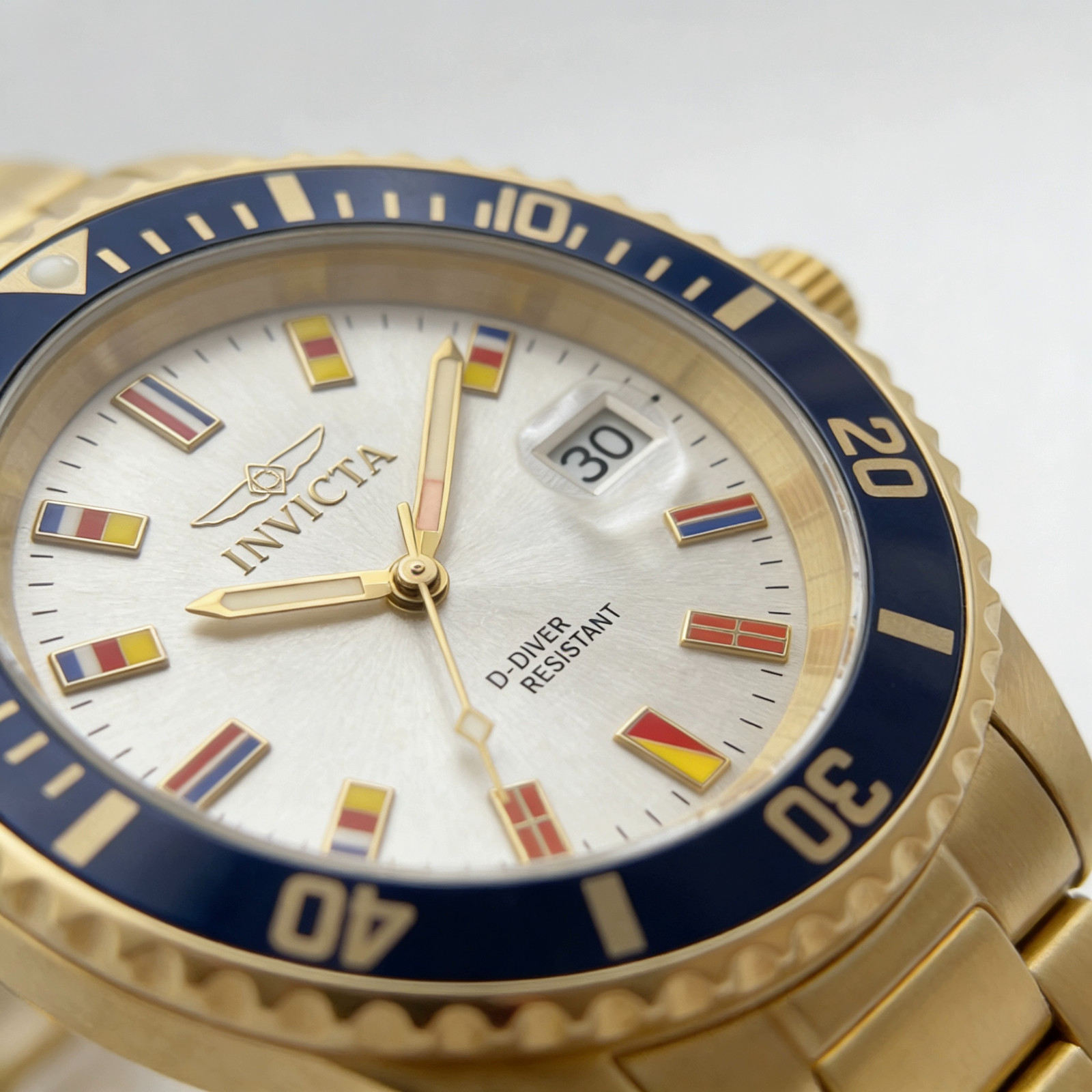 Invicta 49886 Pro Diver Jet Setter Men 40mm Gold Steel Silver Dial Quartz Watch