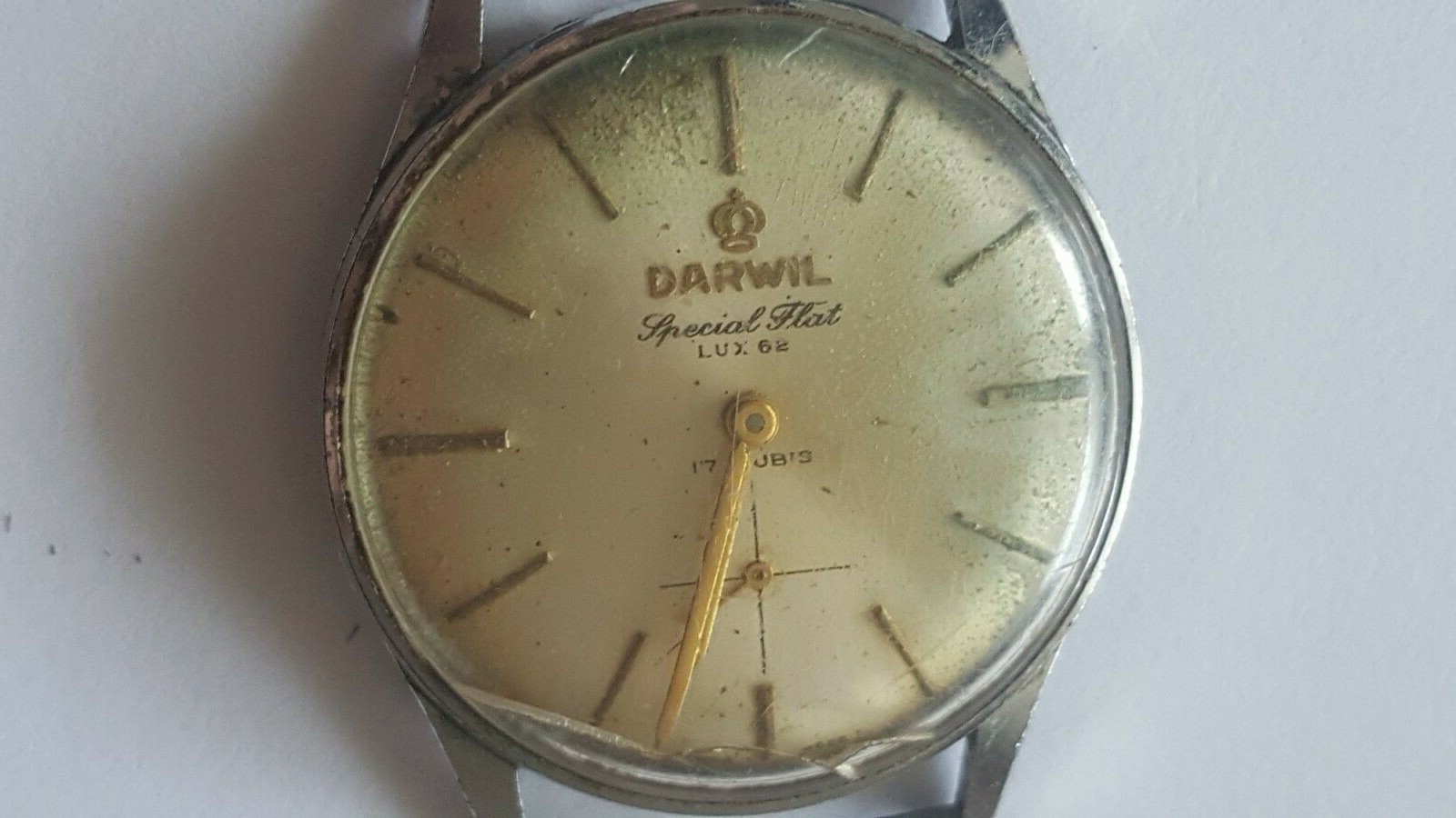 VINTAGE swiss made DARWIL Special flat Luxe 62 watch 17 rubis jewels check it !