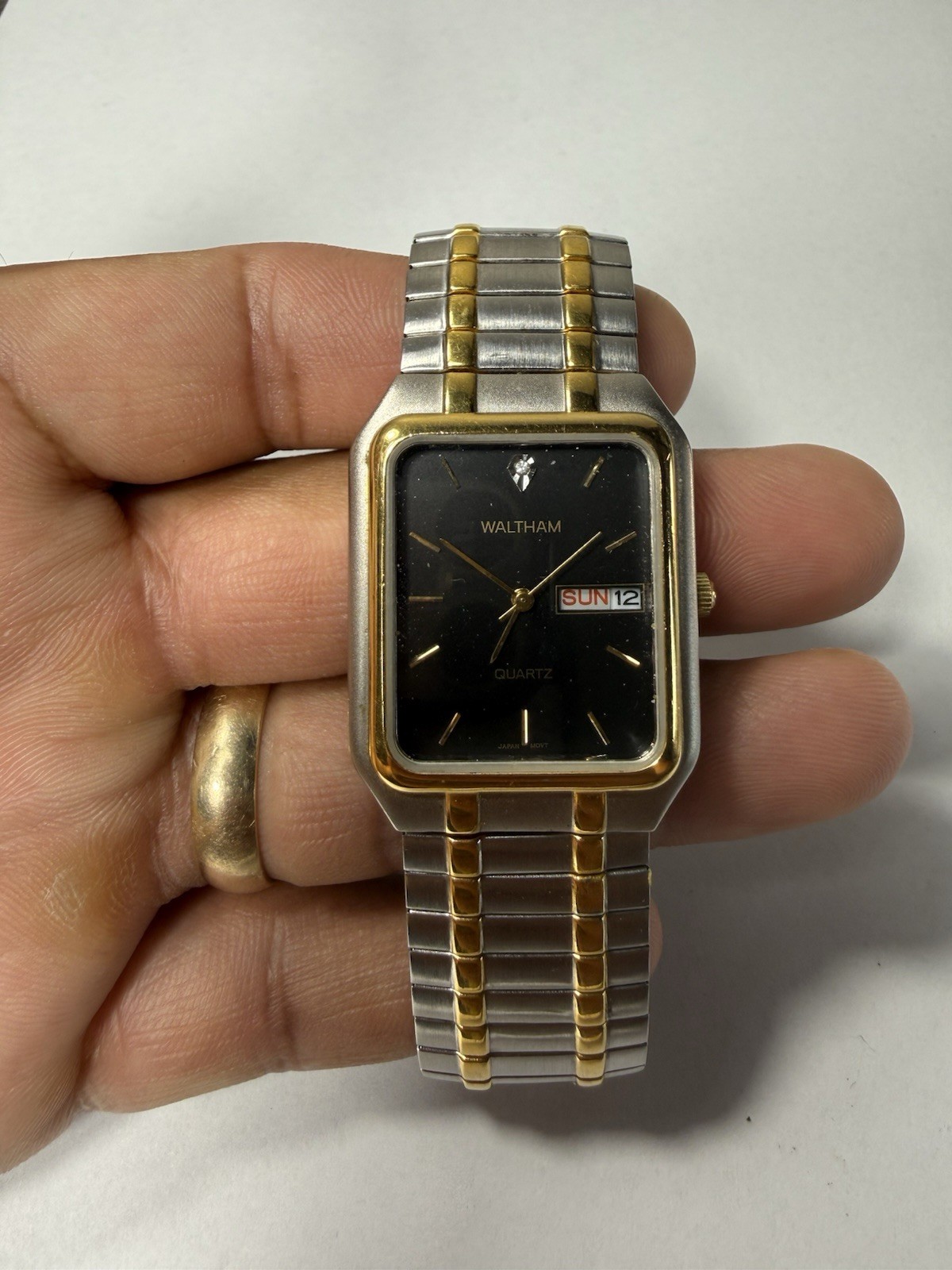 Waltham WME13 Men’s Quartz Day/Date Black Dial Two-Tone 33mm Watch (needs batte