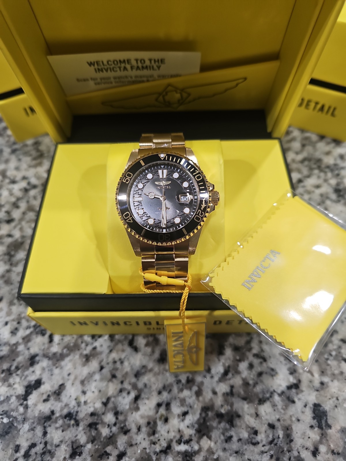 Retail $249.00 Invicta Pro Diver Currentwave Men’s Watch – 43mm. Gold (30026)