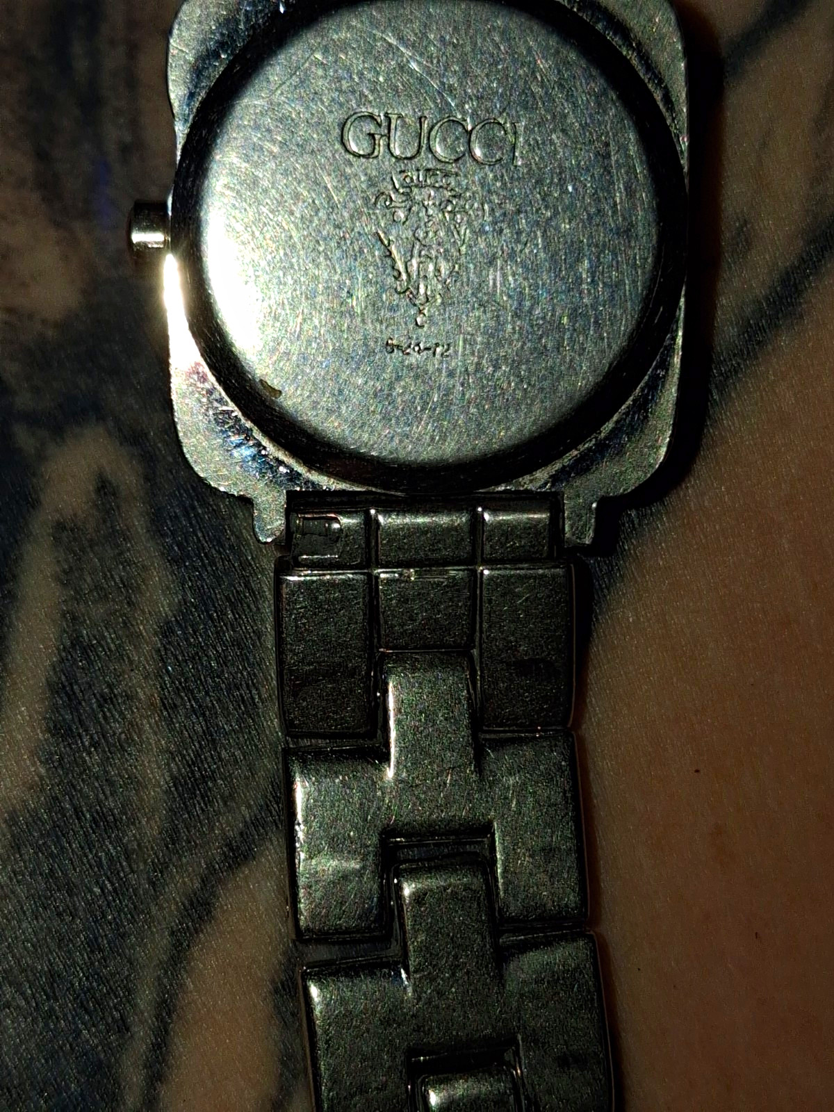 Gucci 1900 Women’s Vintage Square Quartz Stainless Steel Watch White Dial Box