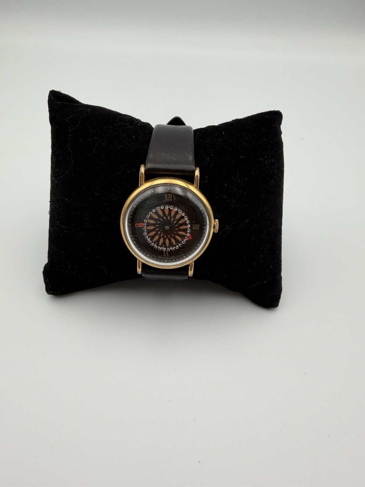 Ernest Borel Cocktail Vintage Manual Wind Black Dial Gold Case 34mm 17J Exhb