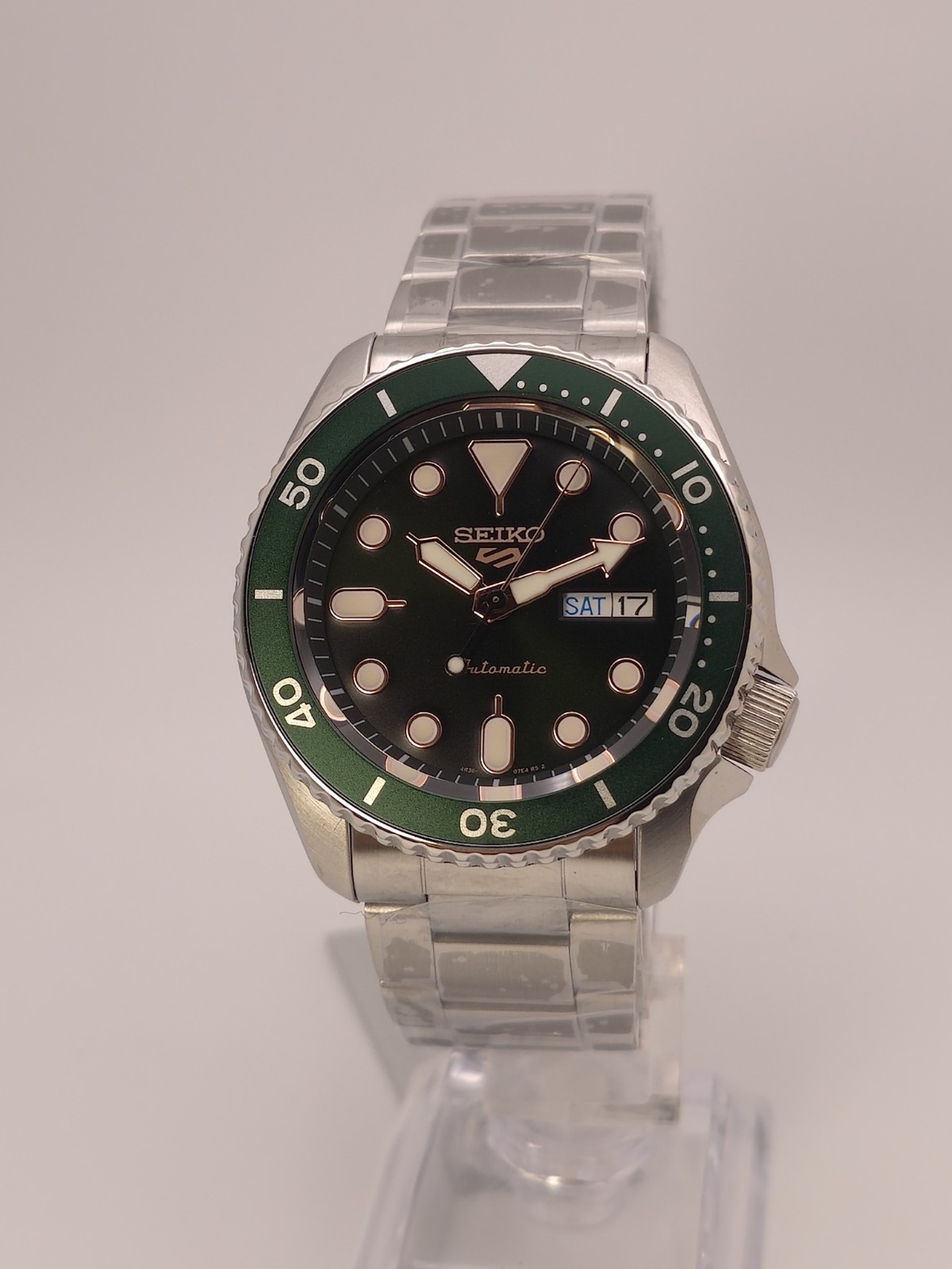 Seiko 5 Sports SRPD63K1 Automatic Green Dial Stainless Steel Men’s Watch – NEW