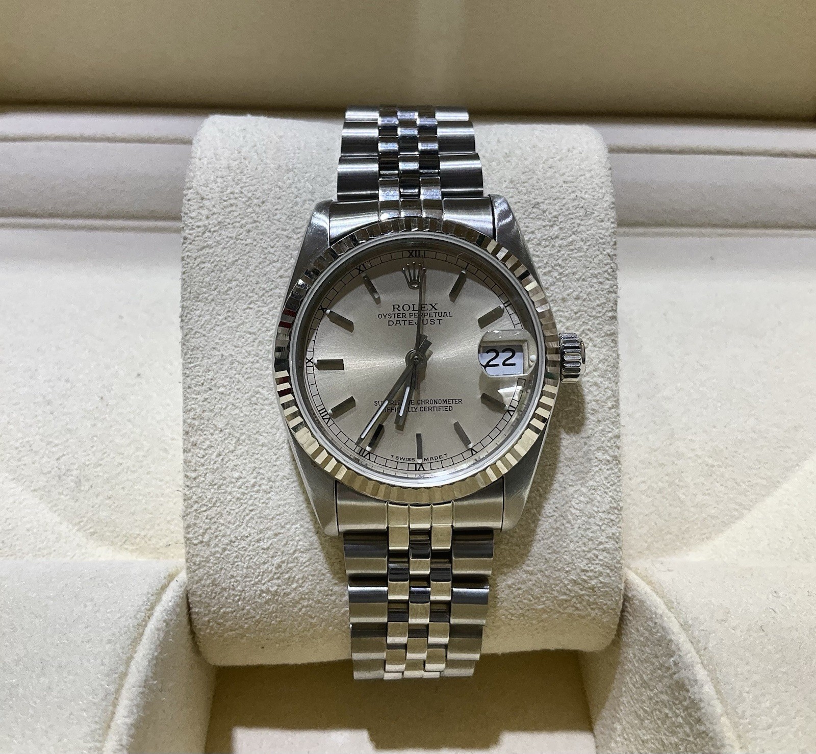Rolex Datejust 31MM S/S Fluted Bezel Jubilee Silver Index Dial Ladies Watch