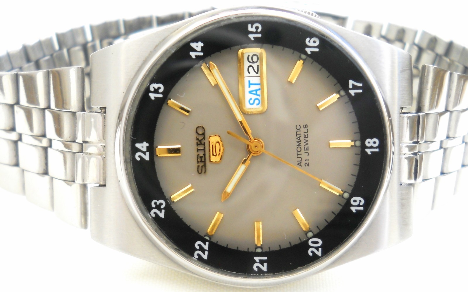 Vintage Seiko 5 Railway Time Automatic Watch 7S26 See Through Exhibition Back