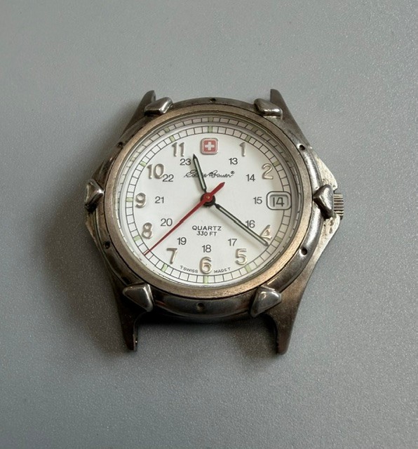 Eddie Bauer Mens Swiss Army Watch 34MM 7.5″ New Battery Keeps Time and Date