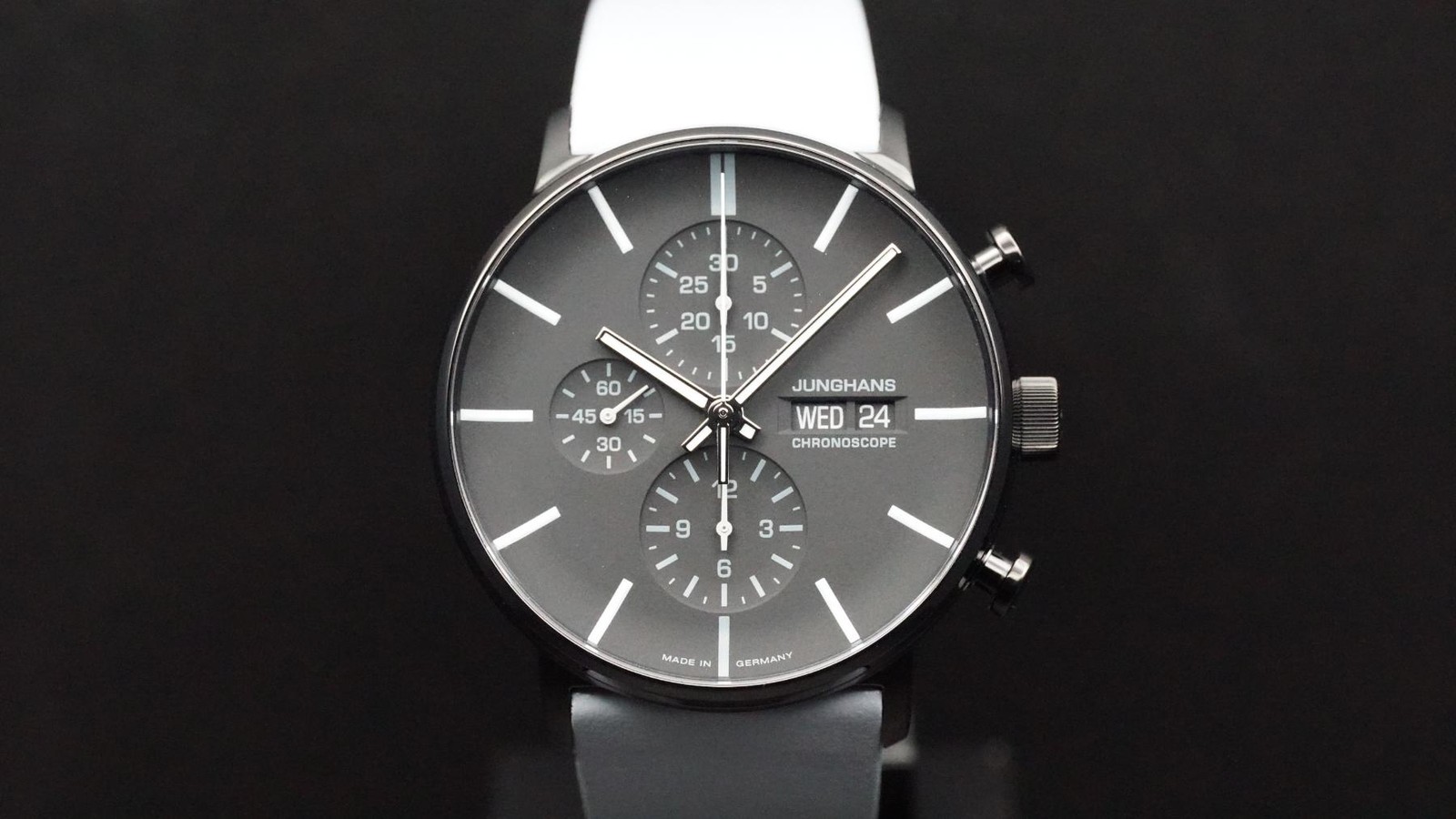 2025 Junghans FORM A Chronoscope English Date 27/4371.01 42mm