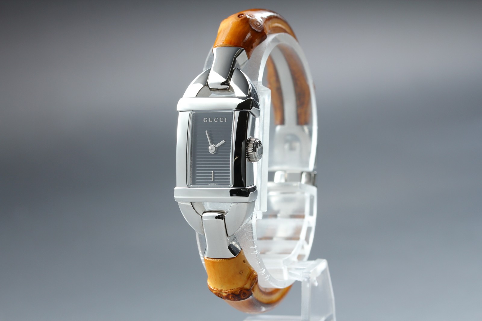 [Near MINT] GUCCI 6800L Quartz Ladies Watch w/ Original Box From JAPAN