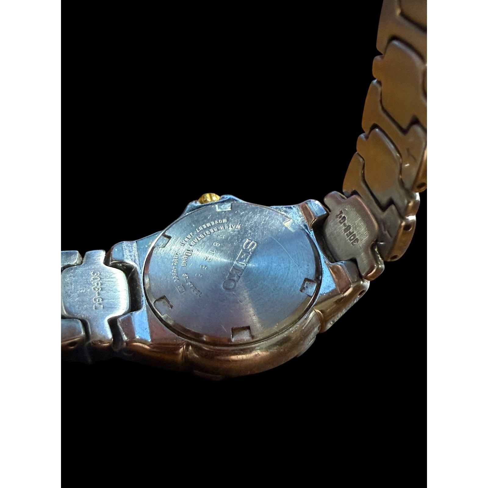 Seiko Women’s Two-Tone Stainless Steel Quartz Watch Blue Dial 100M Day Date