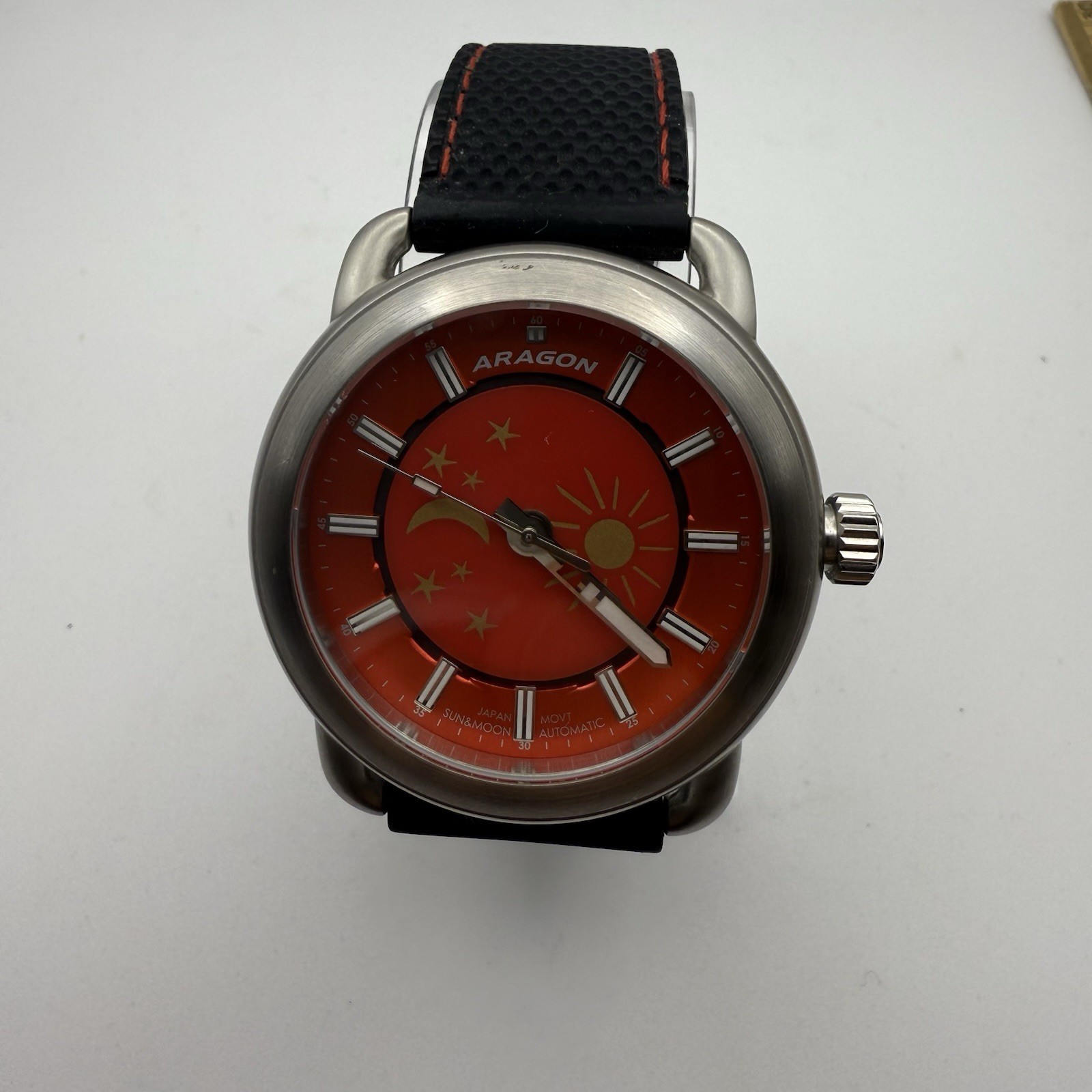 Aragon K1 A592 Sun & Moon Automatic Watch Red Dial NH34 200M Stainless
