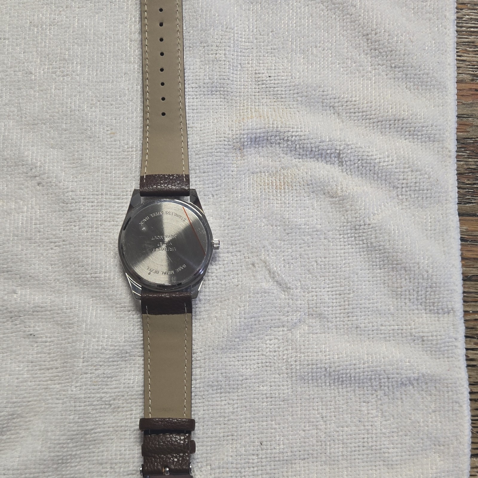 Insignia Quartz Analog 30m Gray/Blue Dial Brown Leather Strap 40-43.9mm