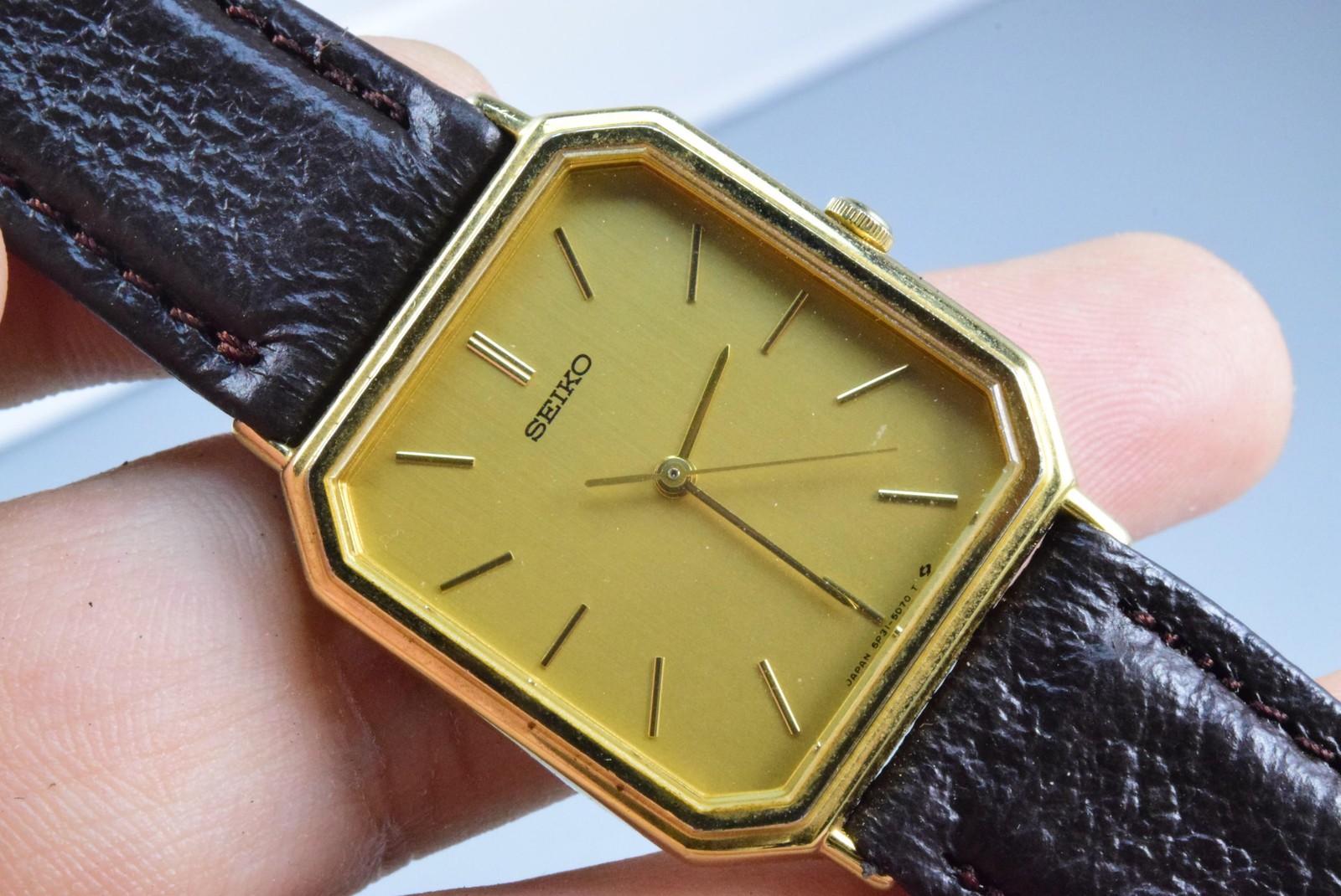 Vintage watch Seiko Gold Plate 5P31-5C50 Yellow Men Quartz Octagonal 28mm