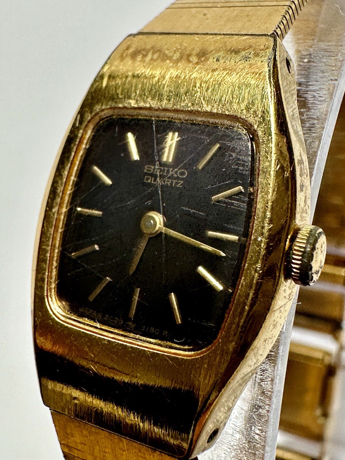 Working Vintage Seiko Watch Women Gold Tone Black Dial Rectangle 2C20-5559 (U1)