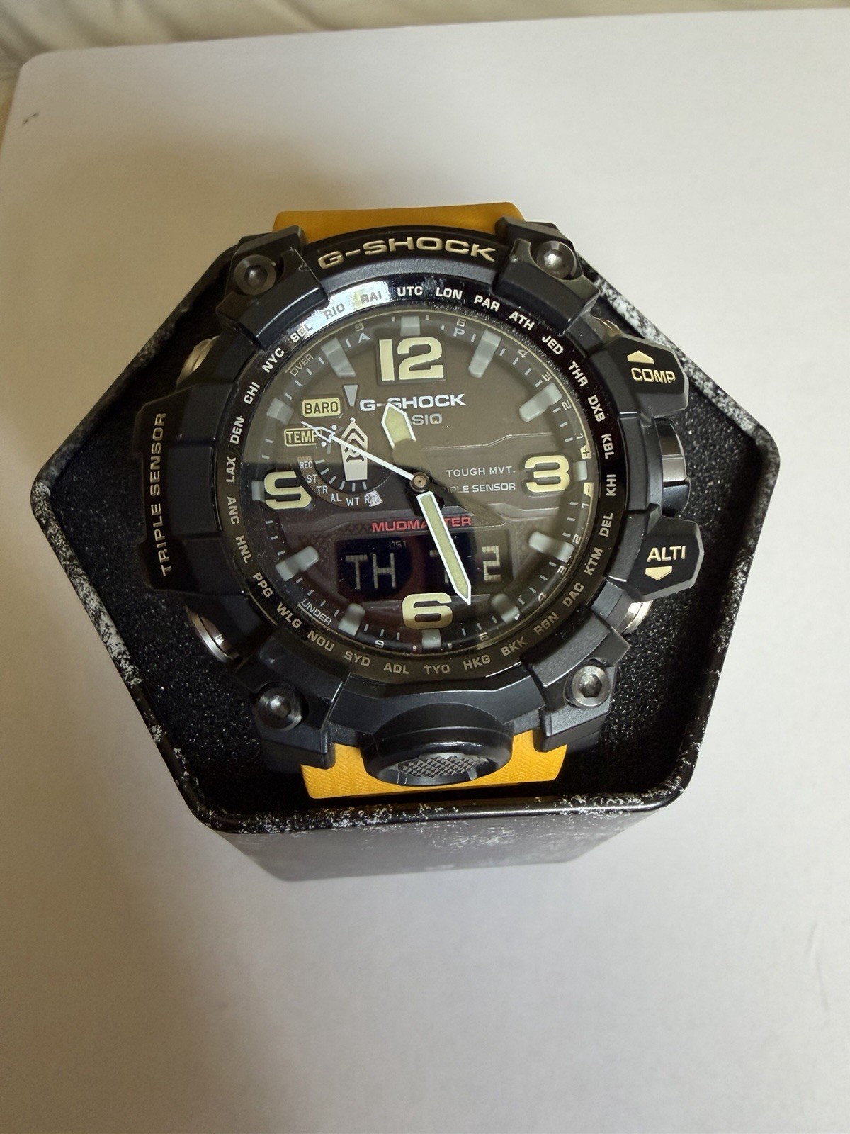 Casio G-Shock Mudmaster GWG-1000 – Yellow Strap Men’s Watch