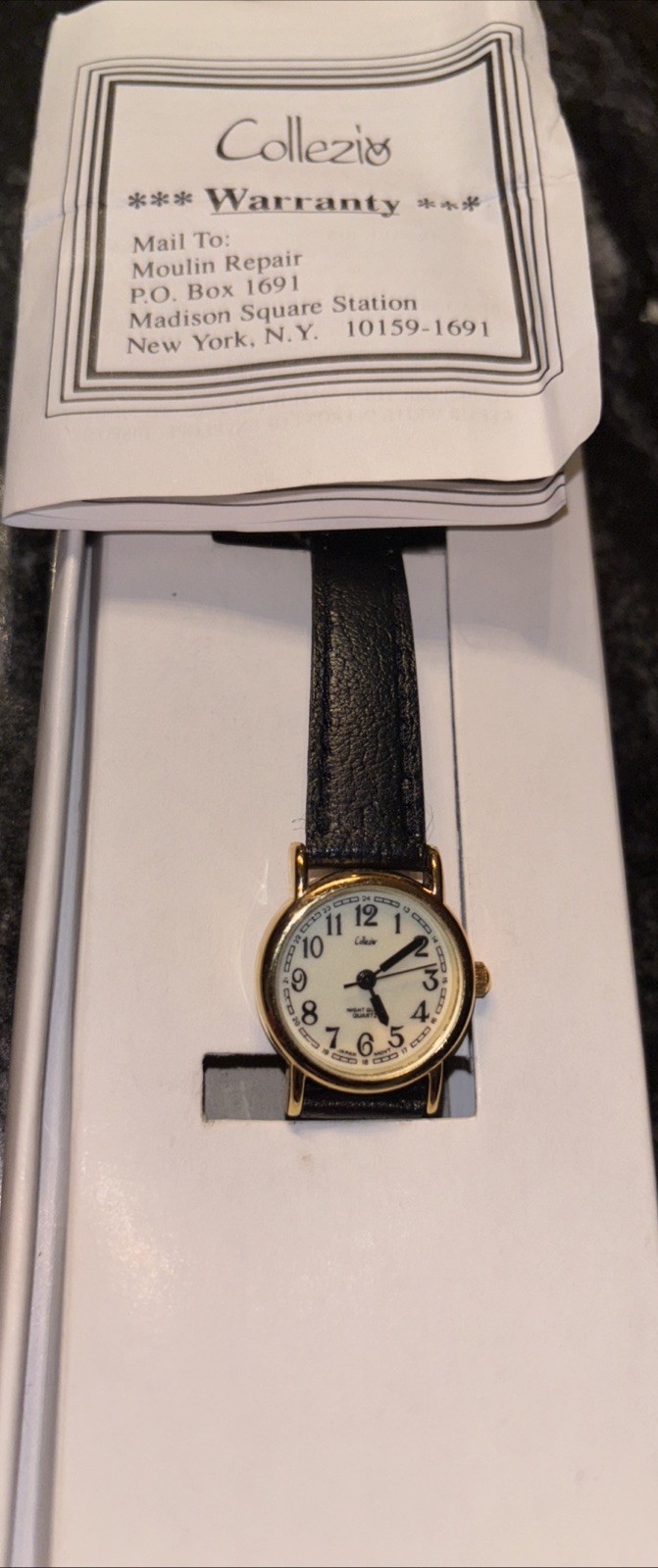 Vintage Collezio LADIES UNIQUE GLOW In The Dark QUARTZ Black Band