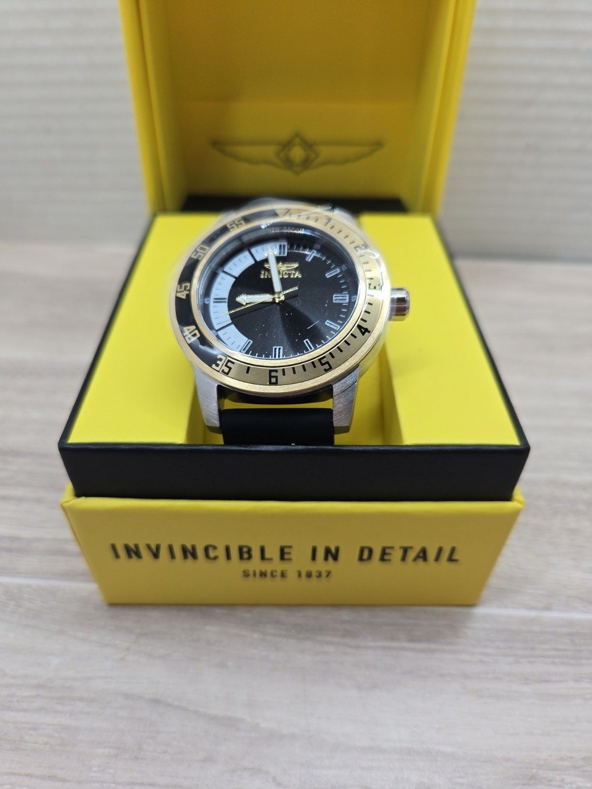 Invicta Specialty Quartz Black and White Dial Men’s Watch 34097