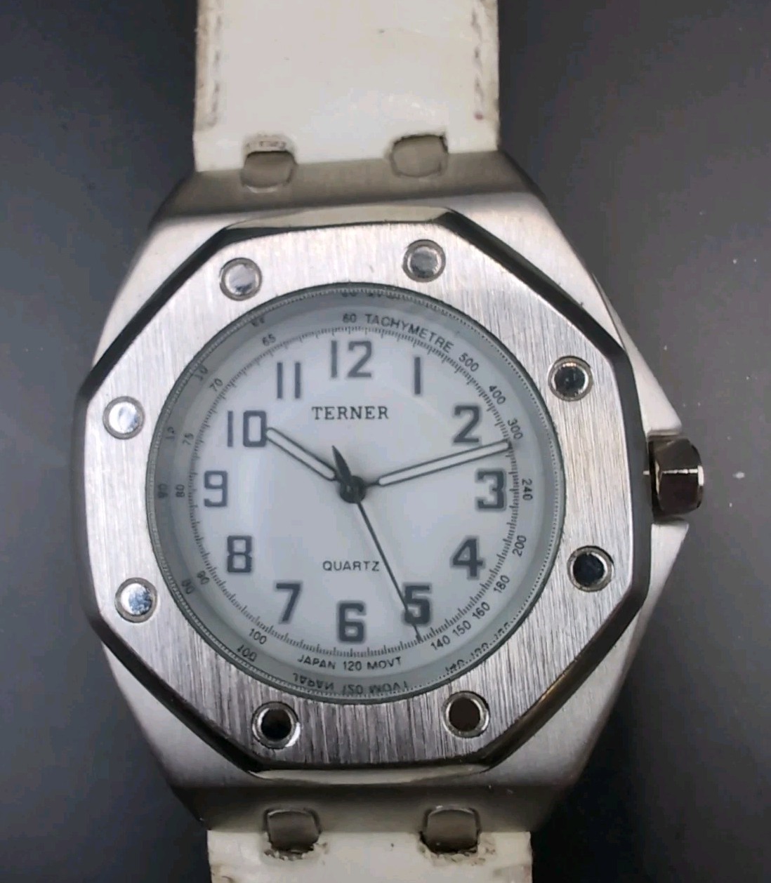VINTAGE BIJOUX TERNER White And Chrome – QUARTZ- K-13402G New Battery