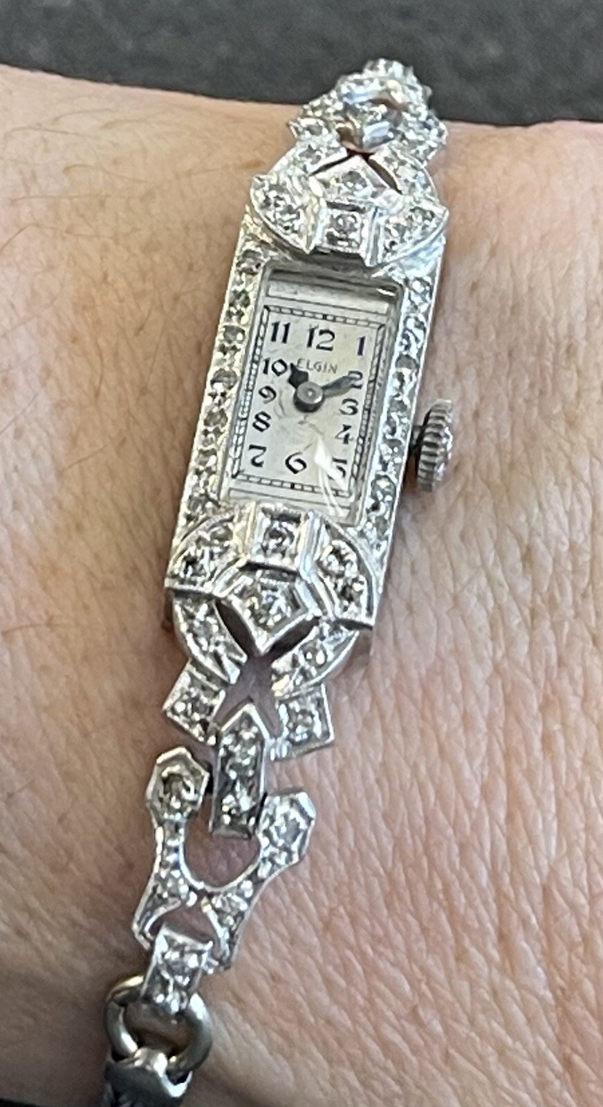 Beautiful Platinum & Diamond Elgin Watch..TJ393