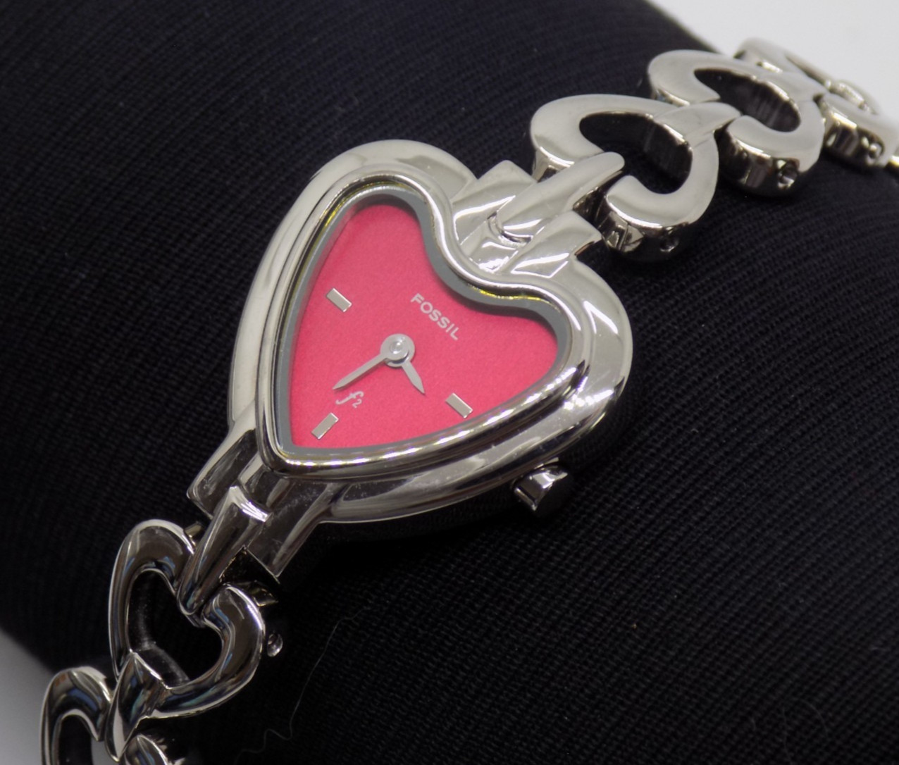 Fossil F2 Womens Watch Pink Heart Dial 22mm Stainless ES-9765 size 6.25″