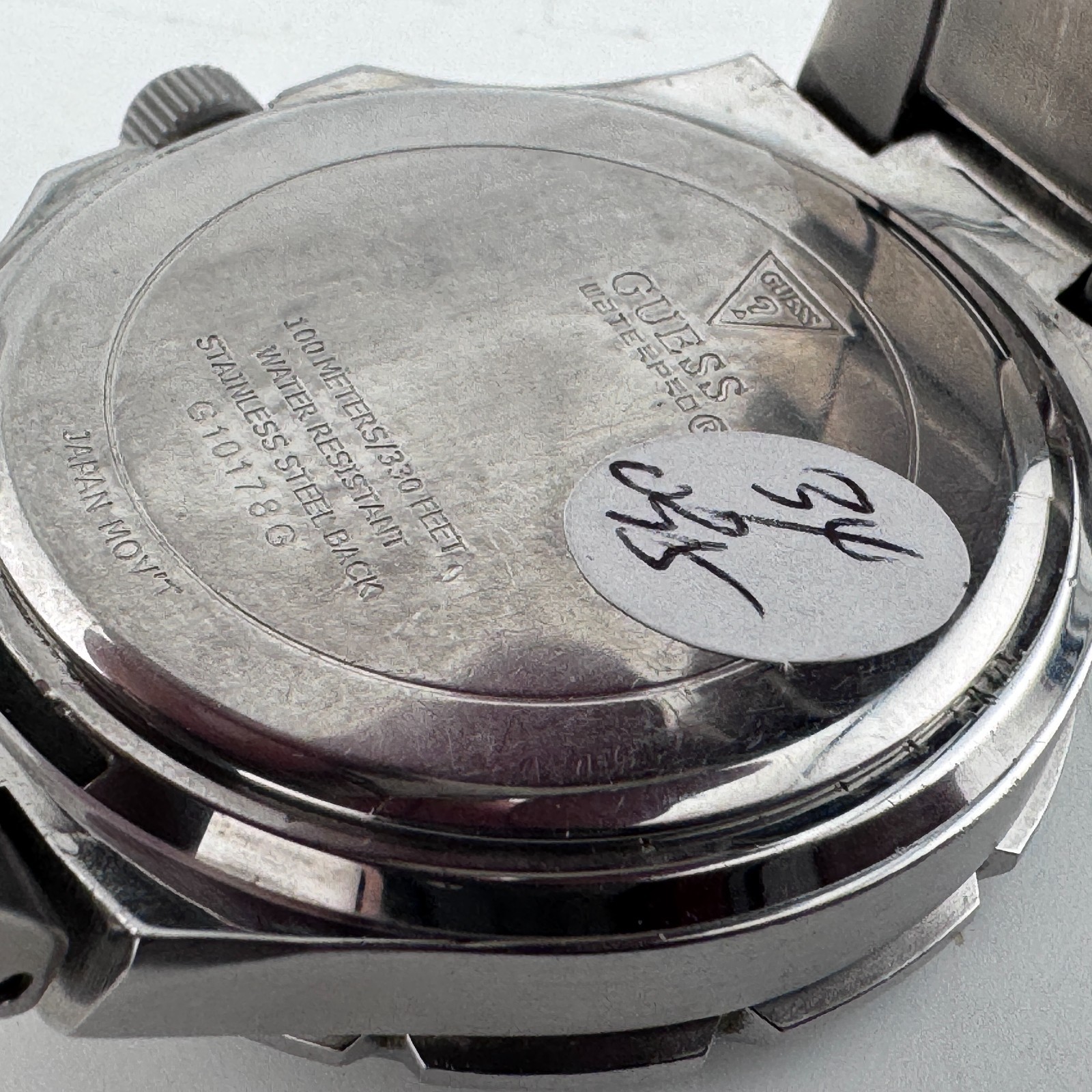 Guess Quartz Watch Men 100m Silver Black Fixed Bezel Day Date New Battery 7.5″