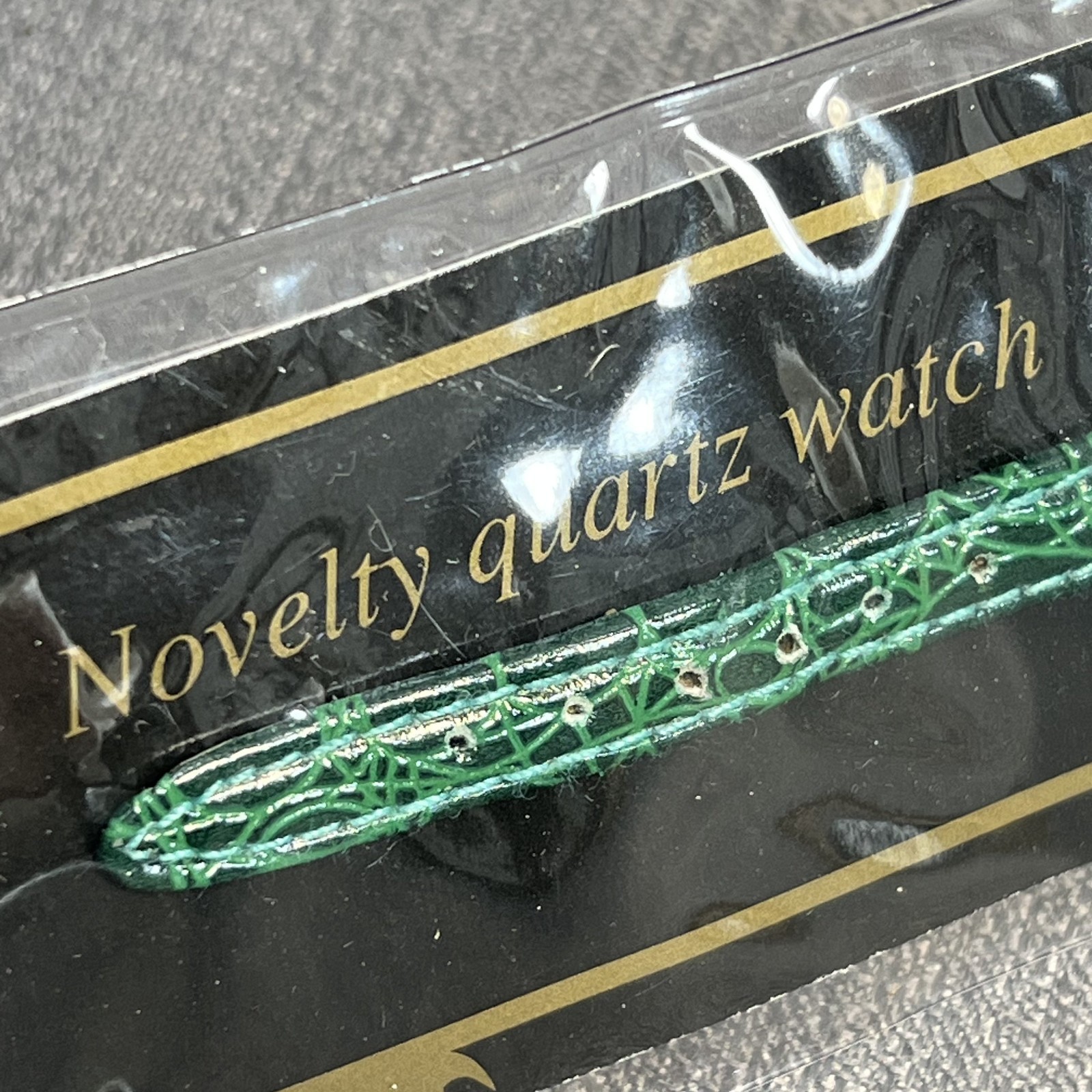 Vtg Swiss Parts Movement Novelty Holiday Sparkly Christmas Tree Watch Green NOS