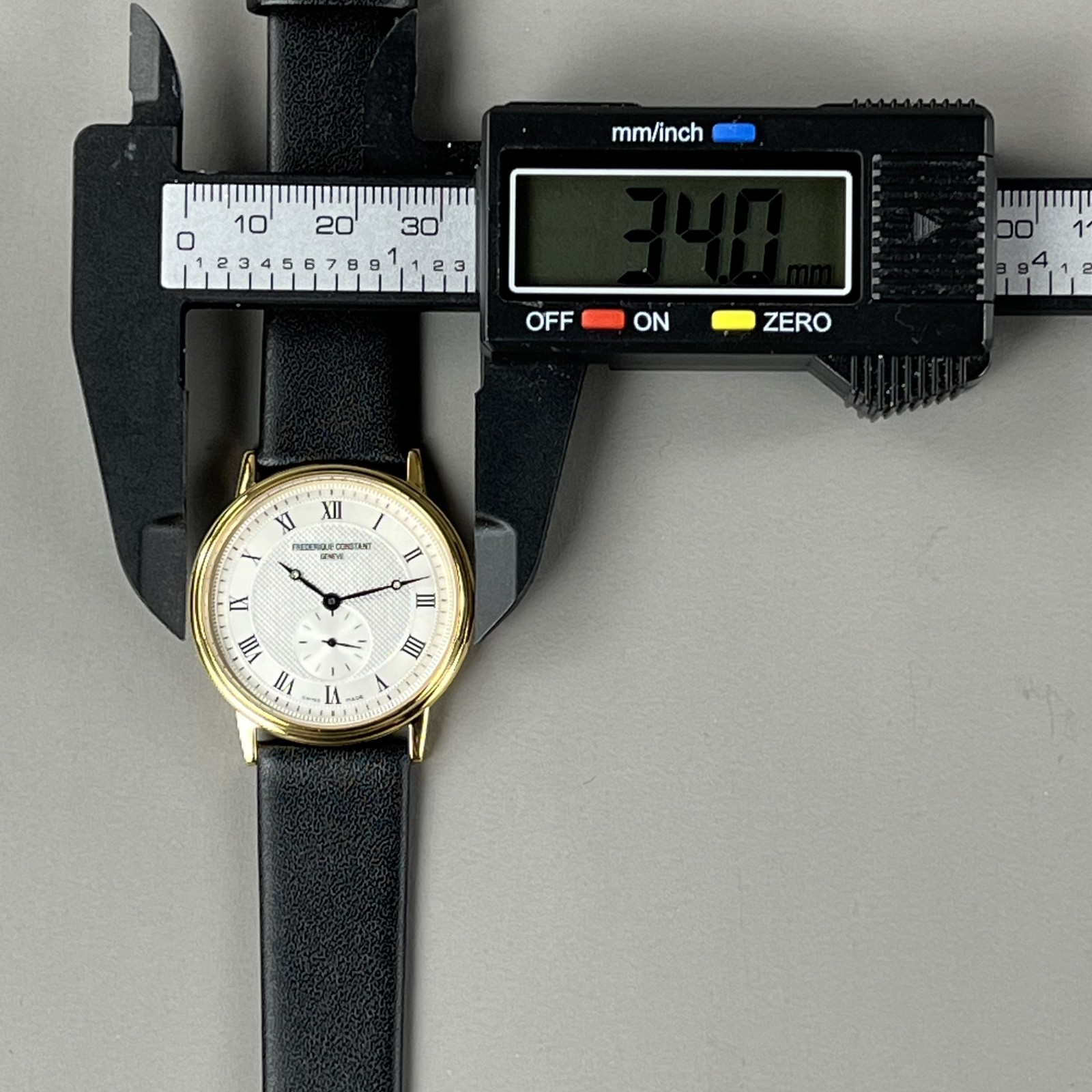FREDERIQUE CONSTANT Slimline 34mm Small Seconds Quartz FC235X3S5/3S6 Cal.1064