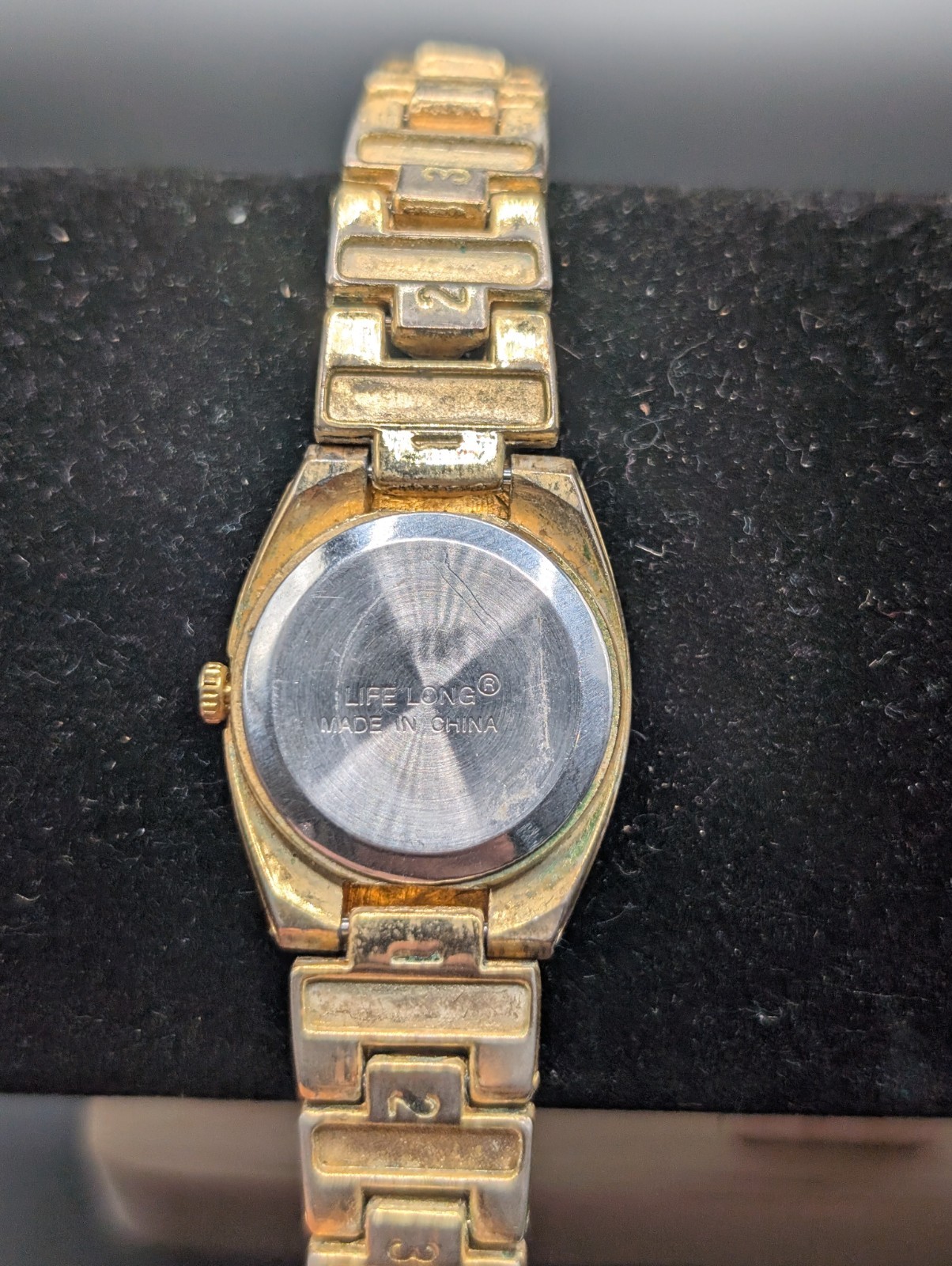 VTG Life Long Womens Watch Gold Tone Nugget Style Black Dial New Battery