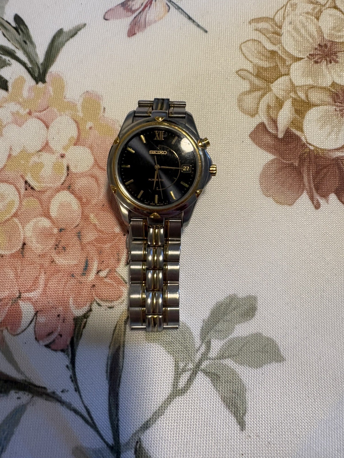 Seiko Kinetic Men’s Two-Tone Stainless Steel Black Dial Watch (see description)