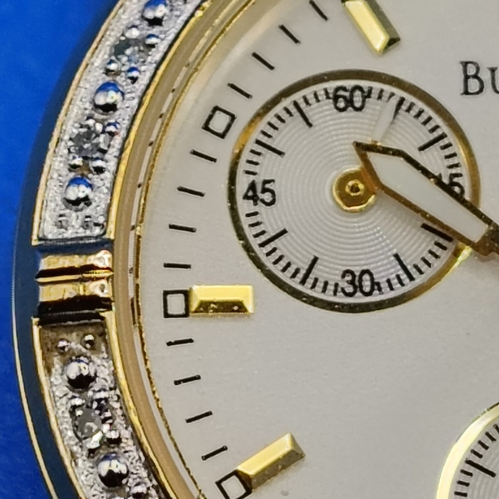Vintage 2013 Bulova Mother of Pearl Genuine Diamond Women’s Quartz Watch Sz 5.25