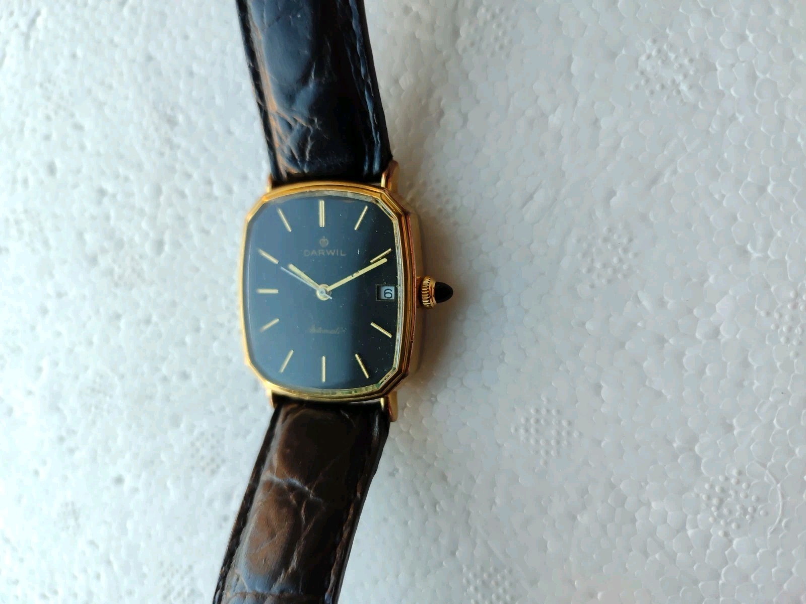DARWIL 21 Jewels Swiss Made Hand Winding Perfectly Working 2677 Eta