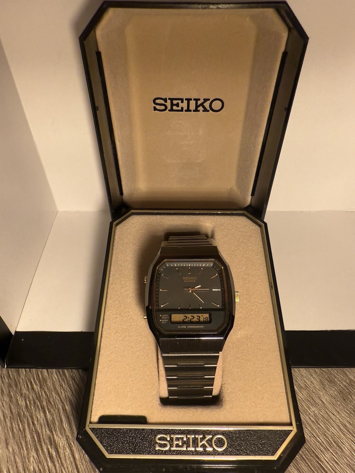 Vintage 1982 Seiko H601-5479 Ana-Digi Alarm Chronograph Gunmetal Runs Japan