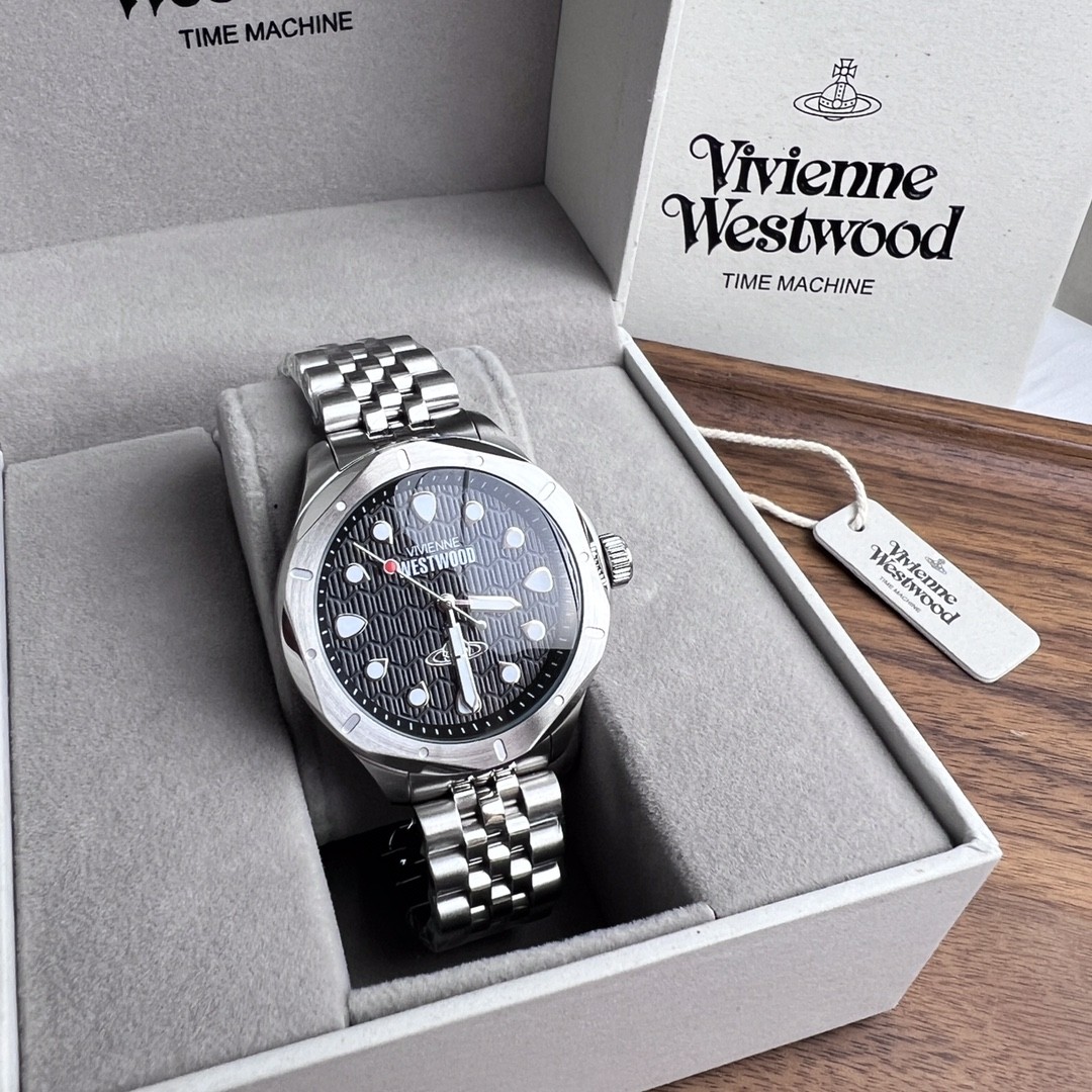 VIVIENNE Men’s Women’s 39mm Black Dial Silver interlaced strap Quartz Watch