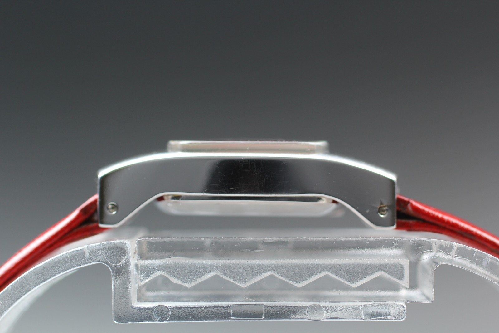 [Exc+5] Vintage Bulova Dior N2 Hand-Wind Red Asymetrical Women’s Watch