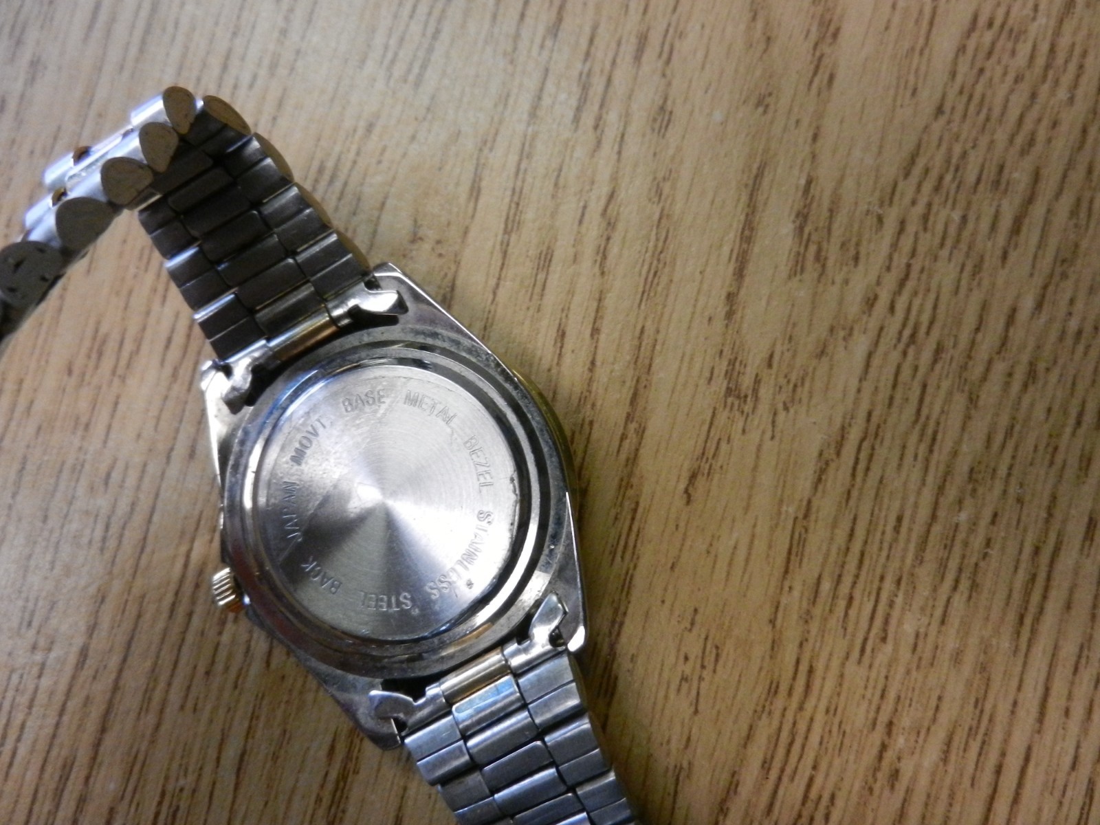 Sergio Valente Pepsi Style Quartz Watch 40MM Not Running * Needs Battery Parts