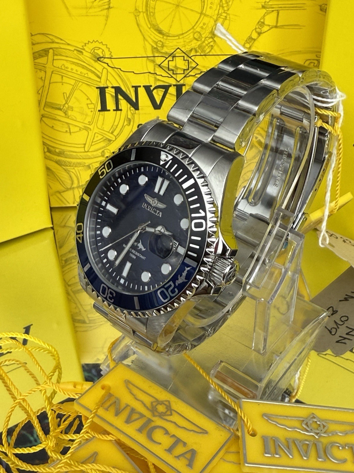 44716 – Invicta Pro Diver Men’s Watch – 43mm, Steel