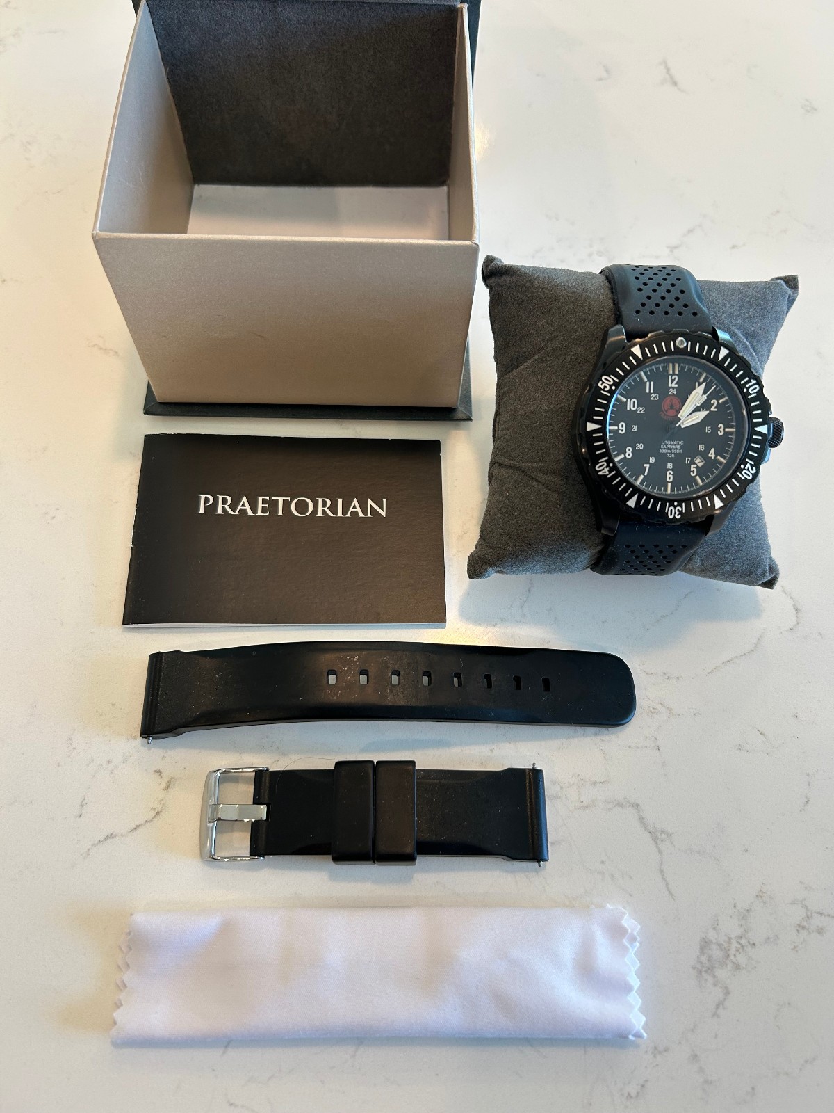 Praetorian Signifer Automatic Military Diver Watch 300 M Excellent Condition