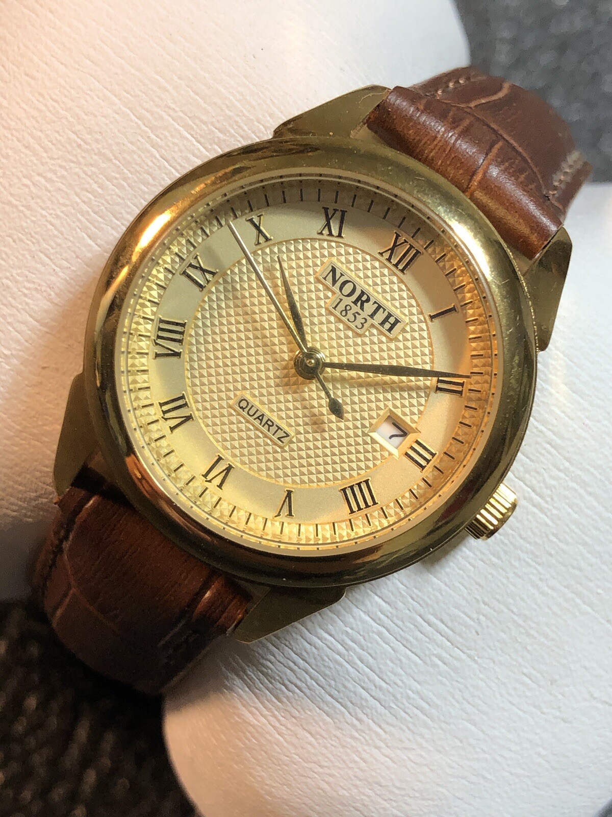 North 1853 Women’s Quartz Watch Gold Tone Dial Wristwatch W/Date New Battery