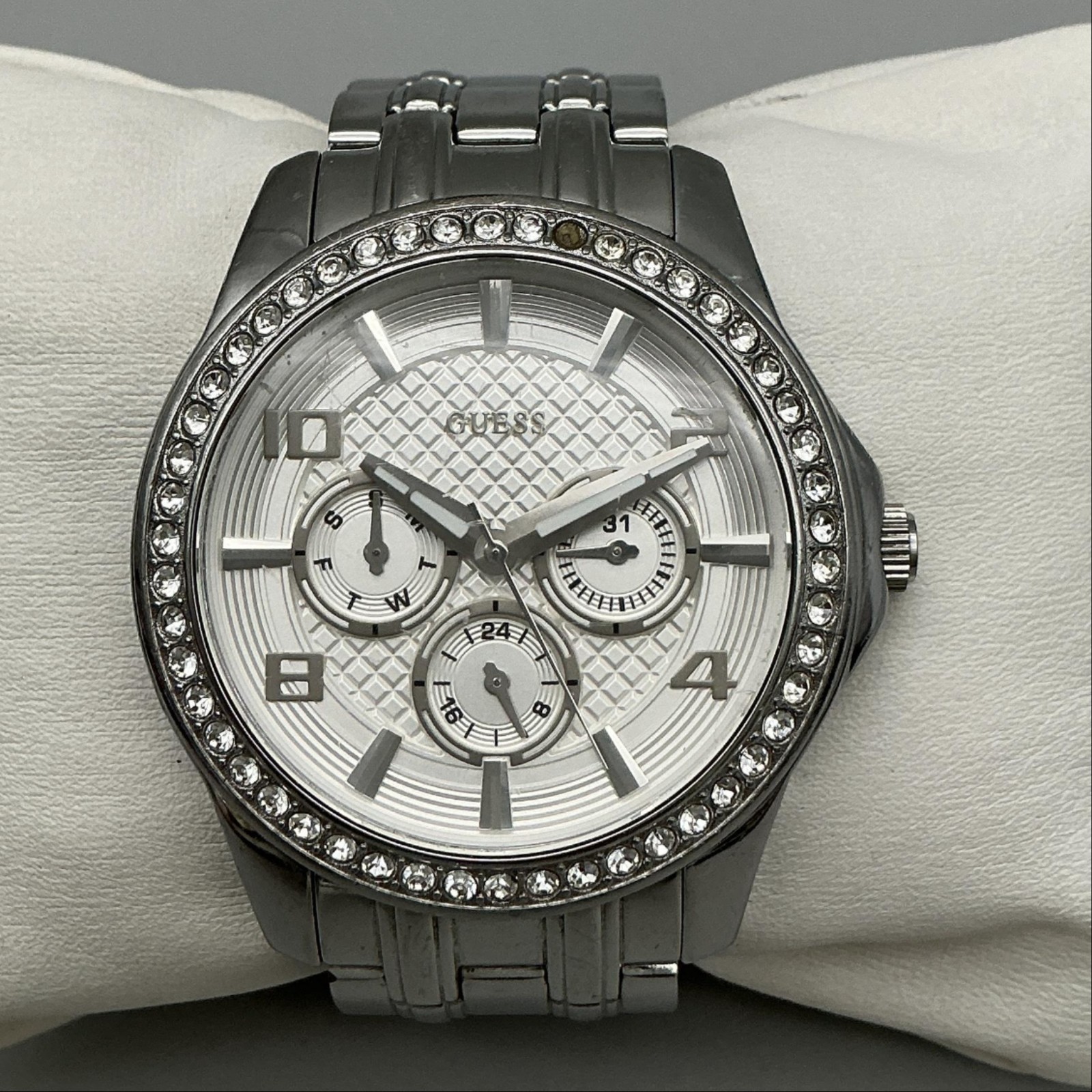Guess U0147L1 Women Watch 41mm Silver Tonel Steel Crystal New Battery 5.5″