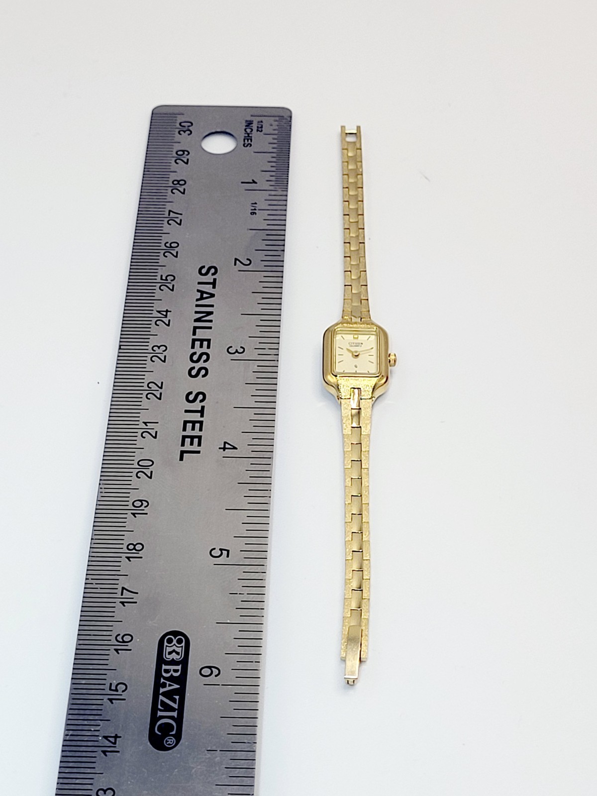 Rare [N. MINT] 1988 Citizen Quartz 13mm Ladies Watch Gold Tone 5421-821389