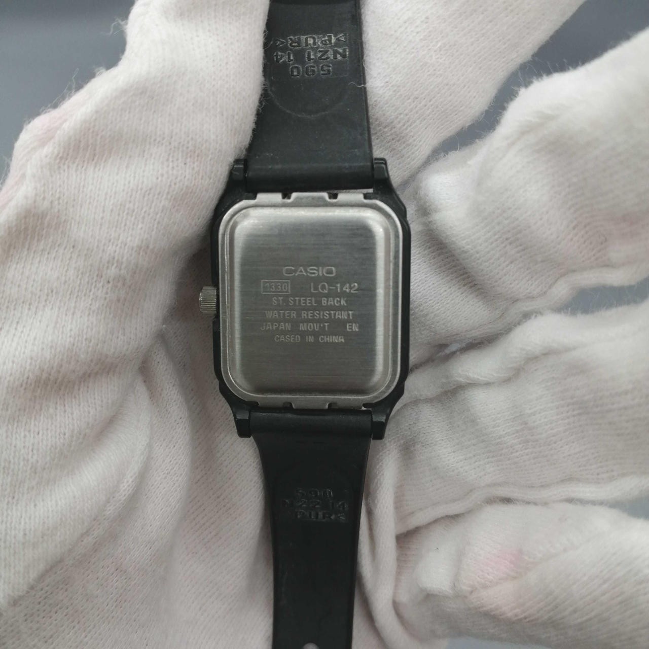 CASIO LQ-142 Watch